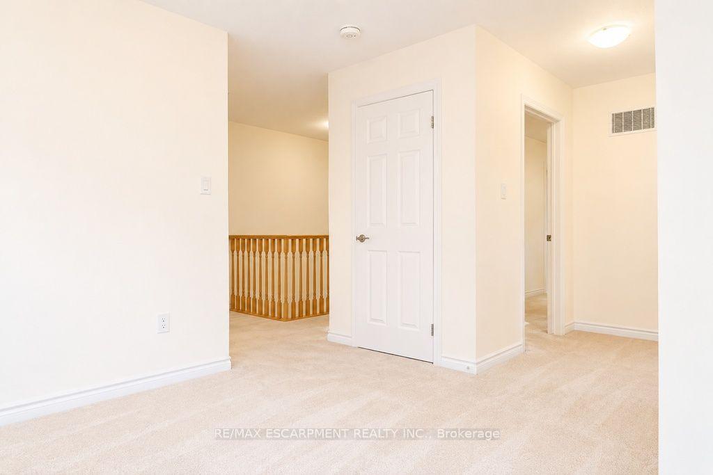 Photo 12 of 5 Sleeth Street, Brantford, Echo Place — HOMEH