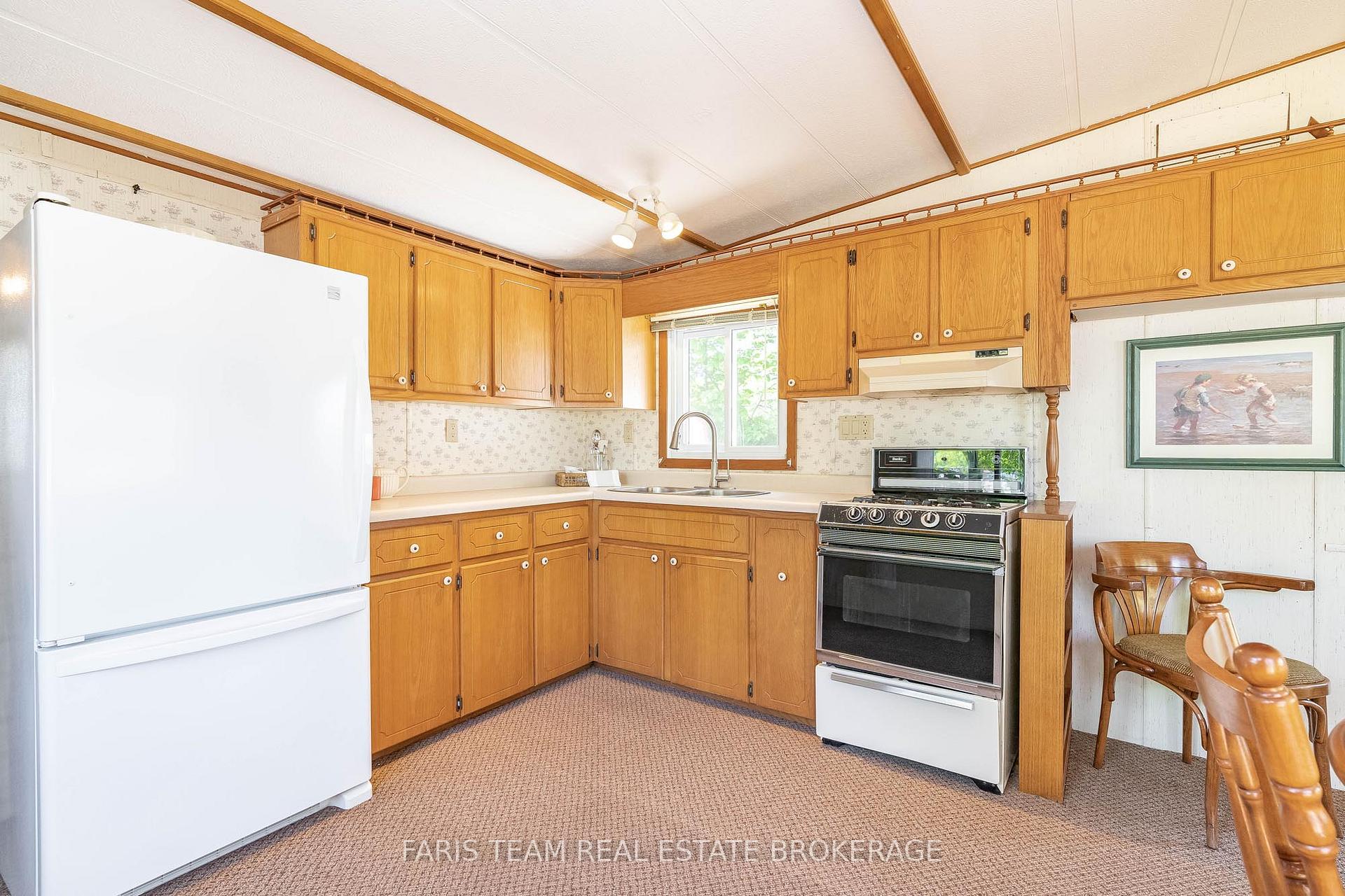 Photo 5 of 79 Stans Circle, Midland — HOMEH