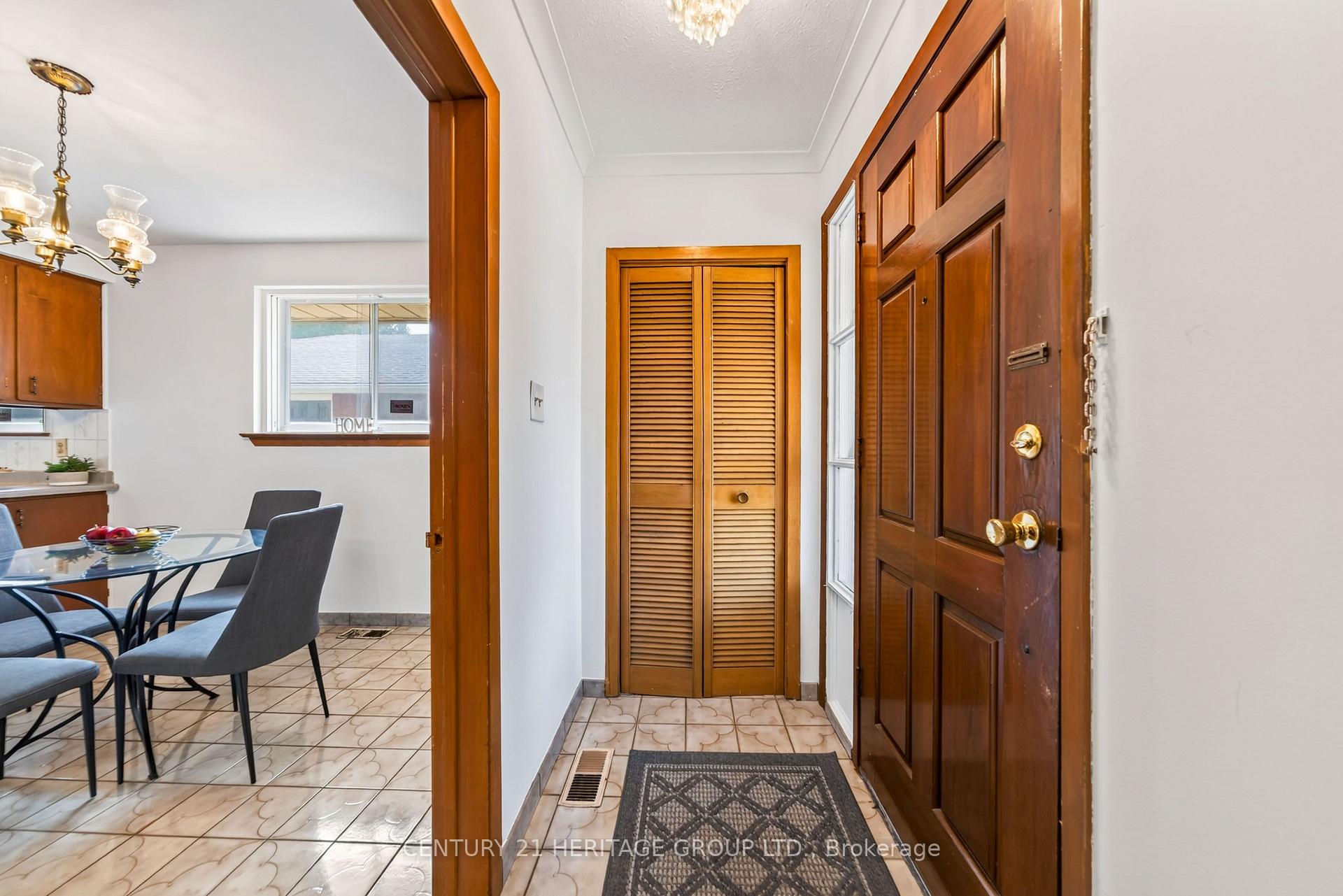 Photo 10 of 33 Jeanette Street, Scarborough, Cliffcrest — HOMEH