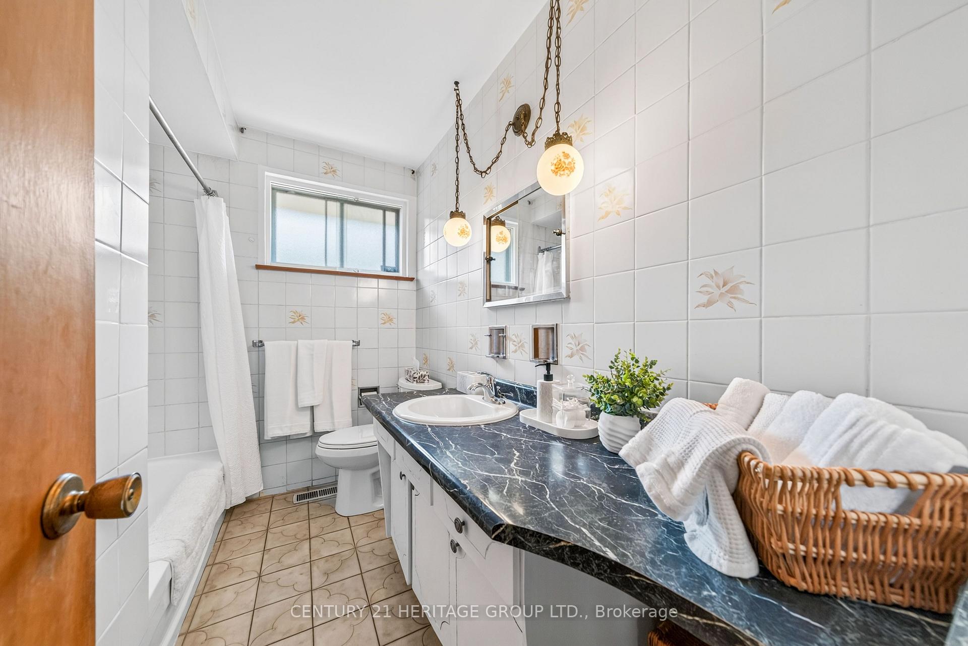 Photo 19 of 33 Jeanette Street, Scarborough, Cliffcrest — HOMEH