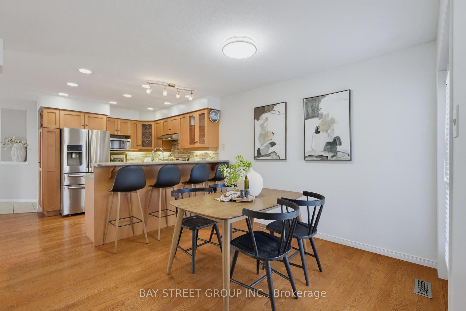 Photo 9 of 1898 Blackwater Road, London, North C — HOMEH