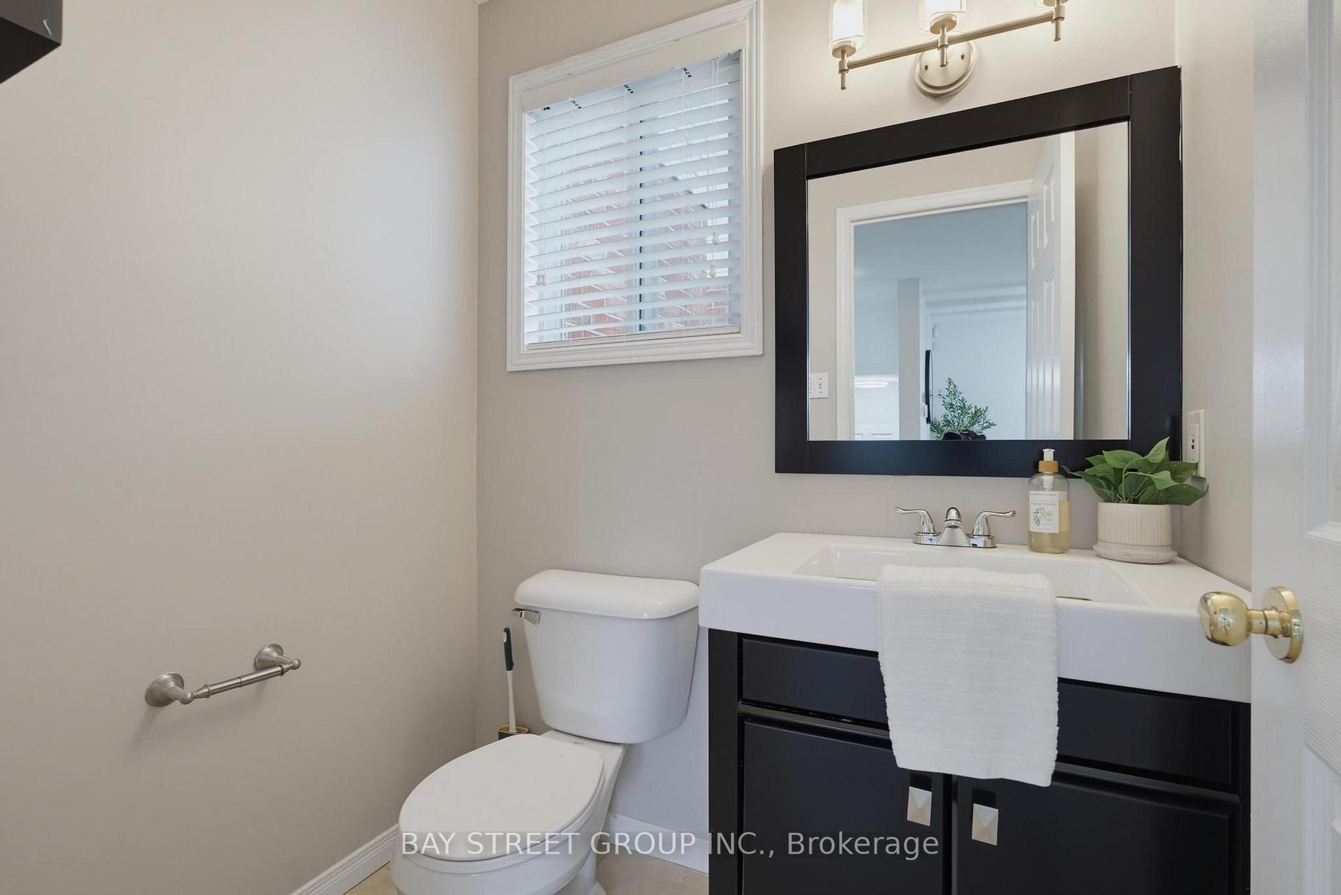 Photo 15 of 1898 Blackwater Road, London, North C — HOMEH
