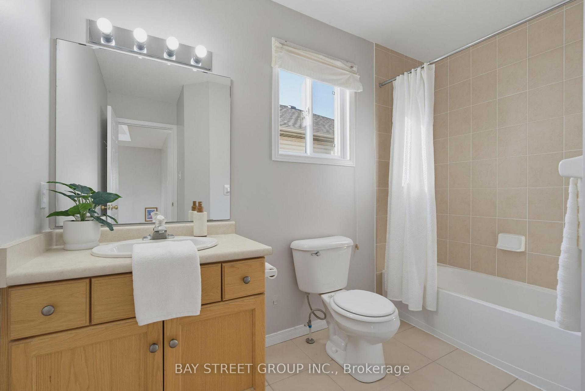 Photo 23 of 1898 Blackwater Road, London, North C — HOMEH