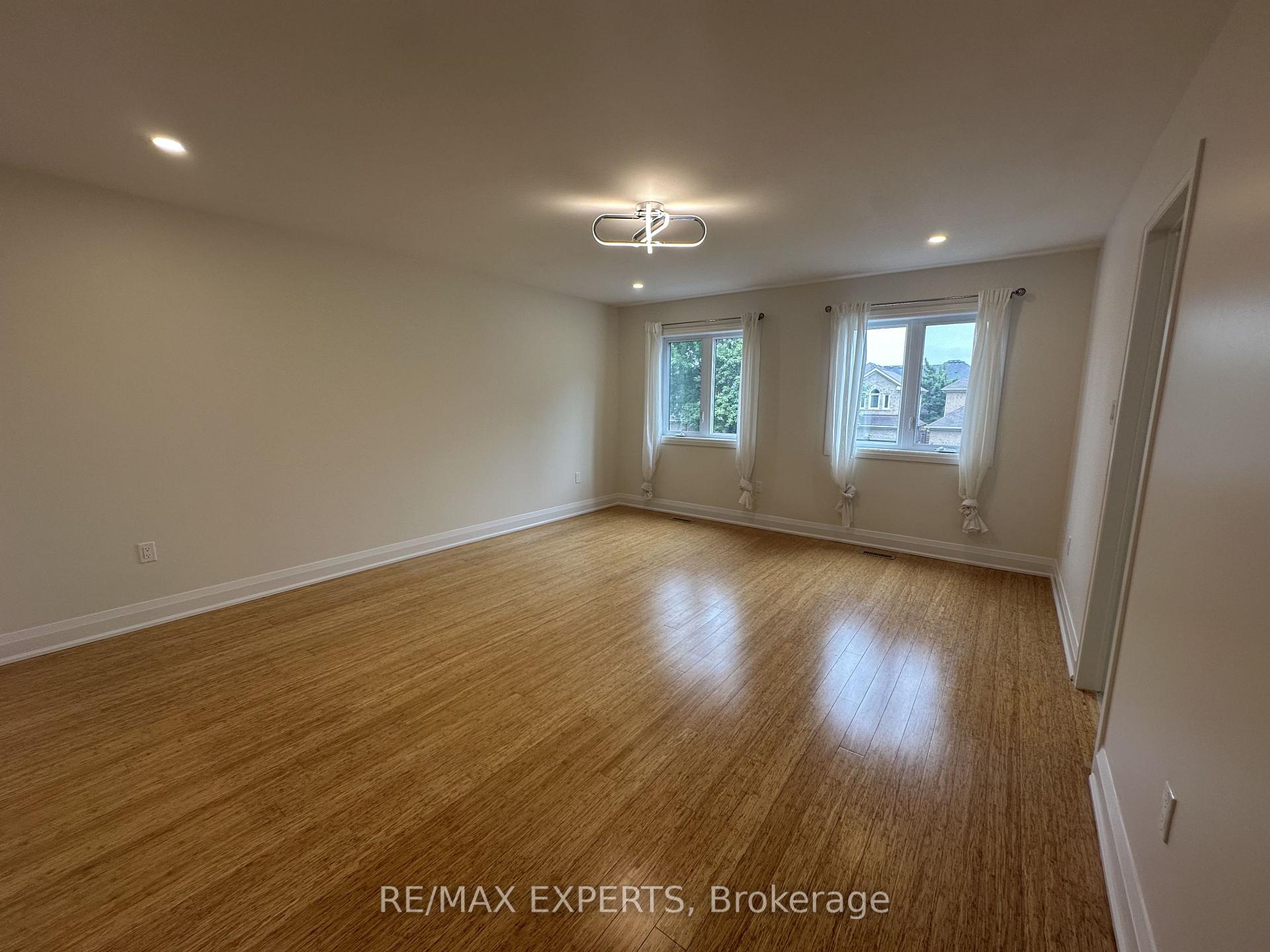Photo 40 of 249 Rushbrook Drive, Newmarket, Summerhill Estates — HOMEH