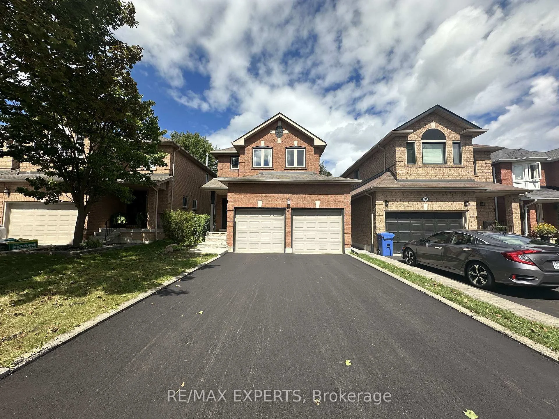 Photo 1 of 249 Rushbrook Drive, Newmarket, Summerhill Estates — HOMEH