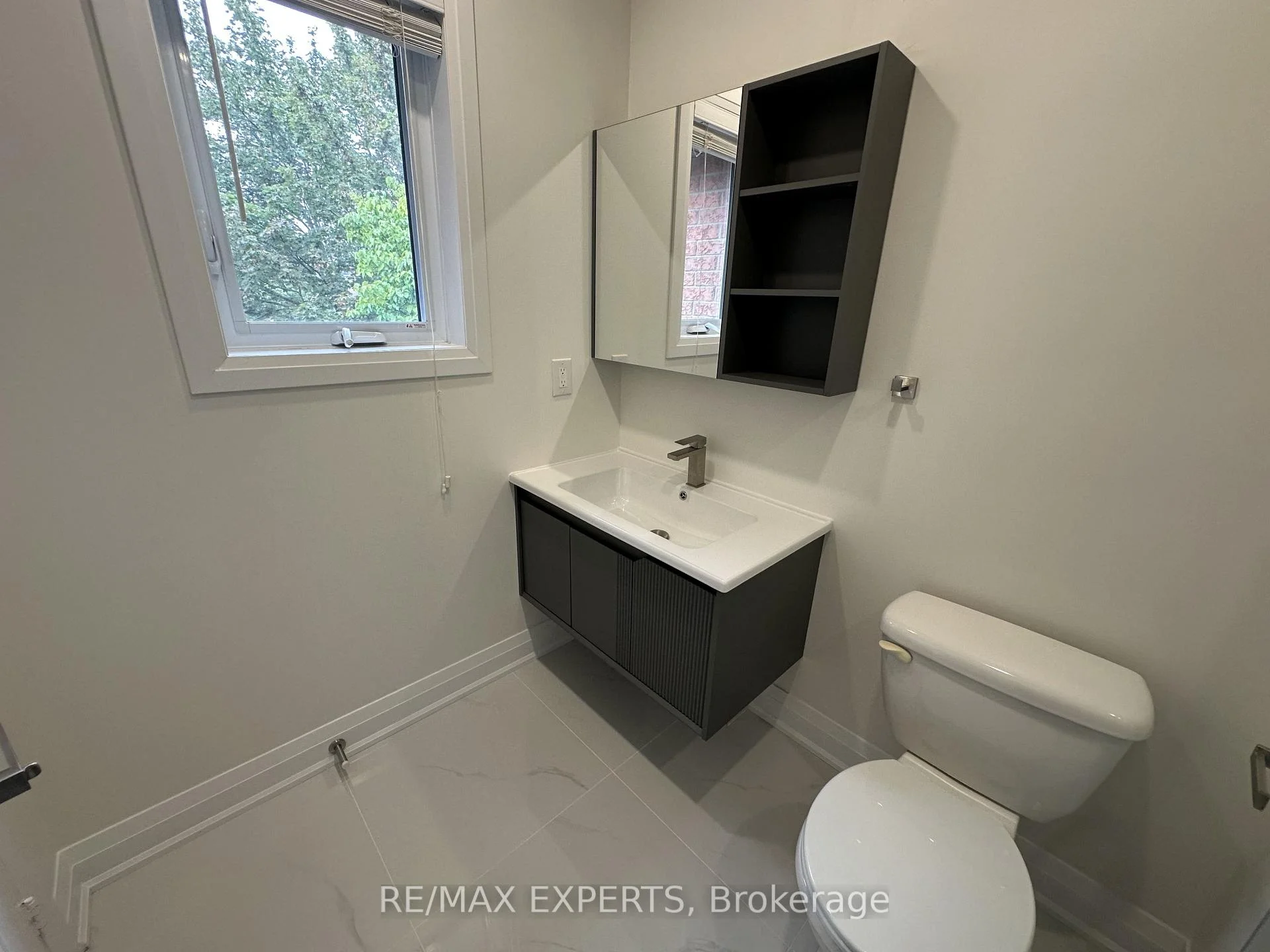 Photo 29 of 249 Rushbrook Drive, Newmarket, Summerhill Estates — HOMEH