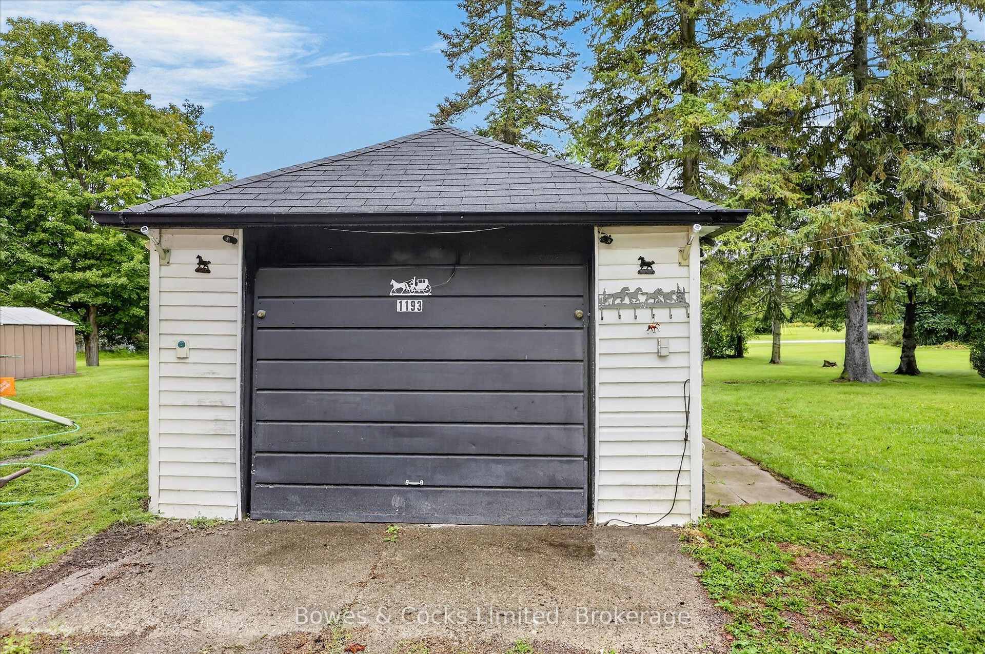 Photo 44 of 1193 Clonsilla Avenue, Peterborough, Town Ward 3 — HOMEH