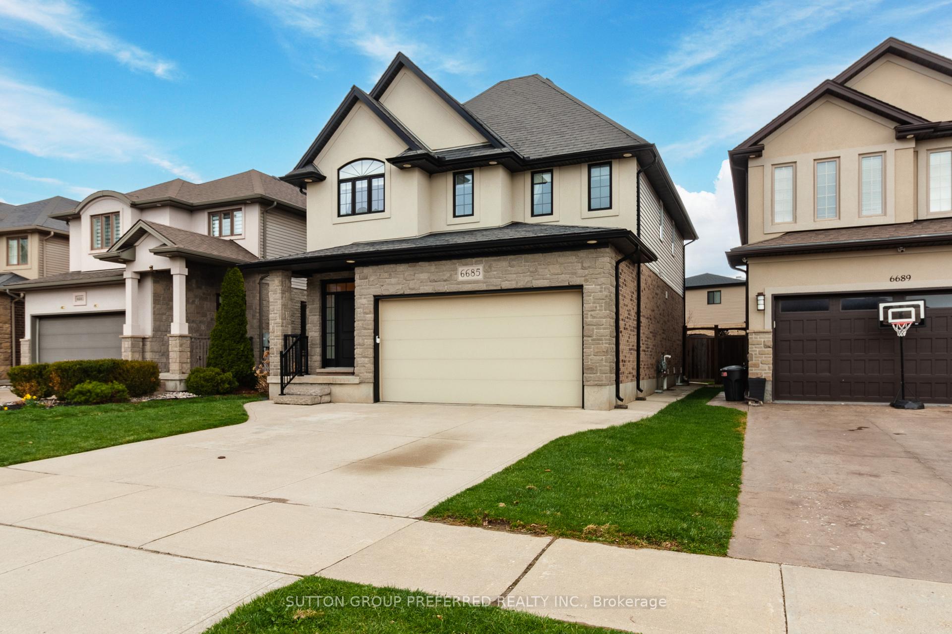Photo 1 of 6685 Navin Crescent, London, South V — HOMEH
