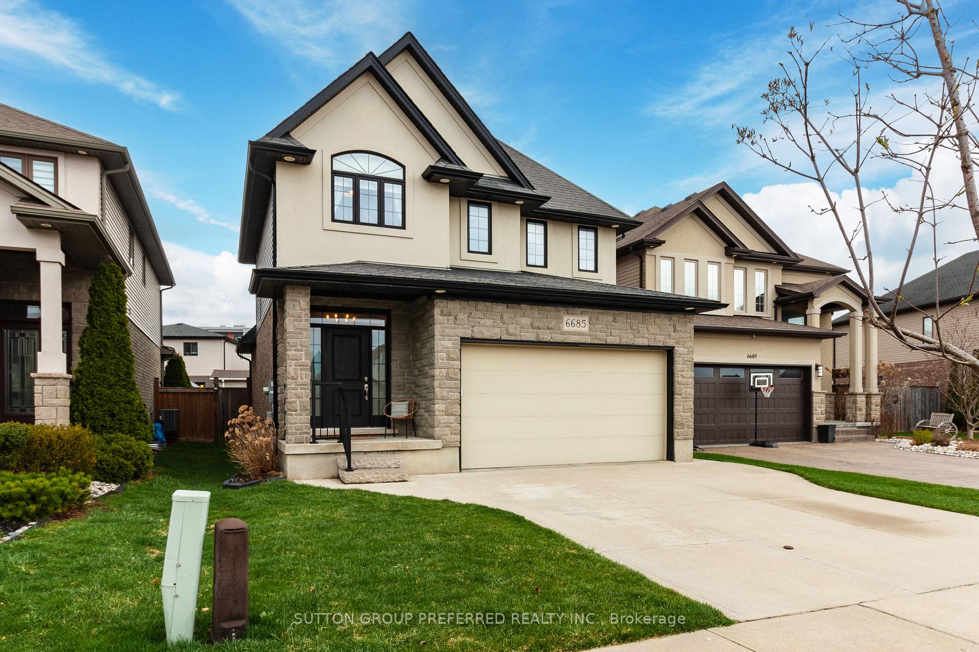 Photo 3 of 6685 Navin Crescent, London, South V — HOMEH