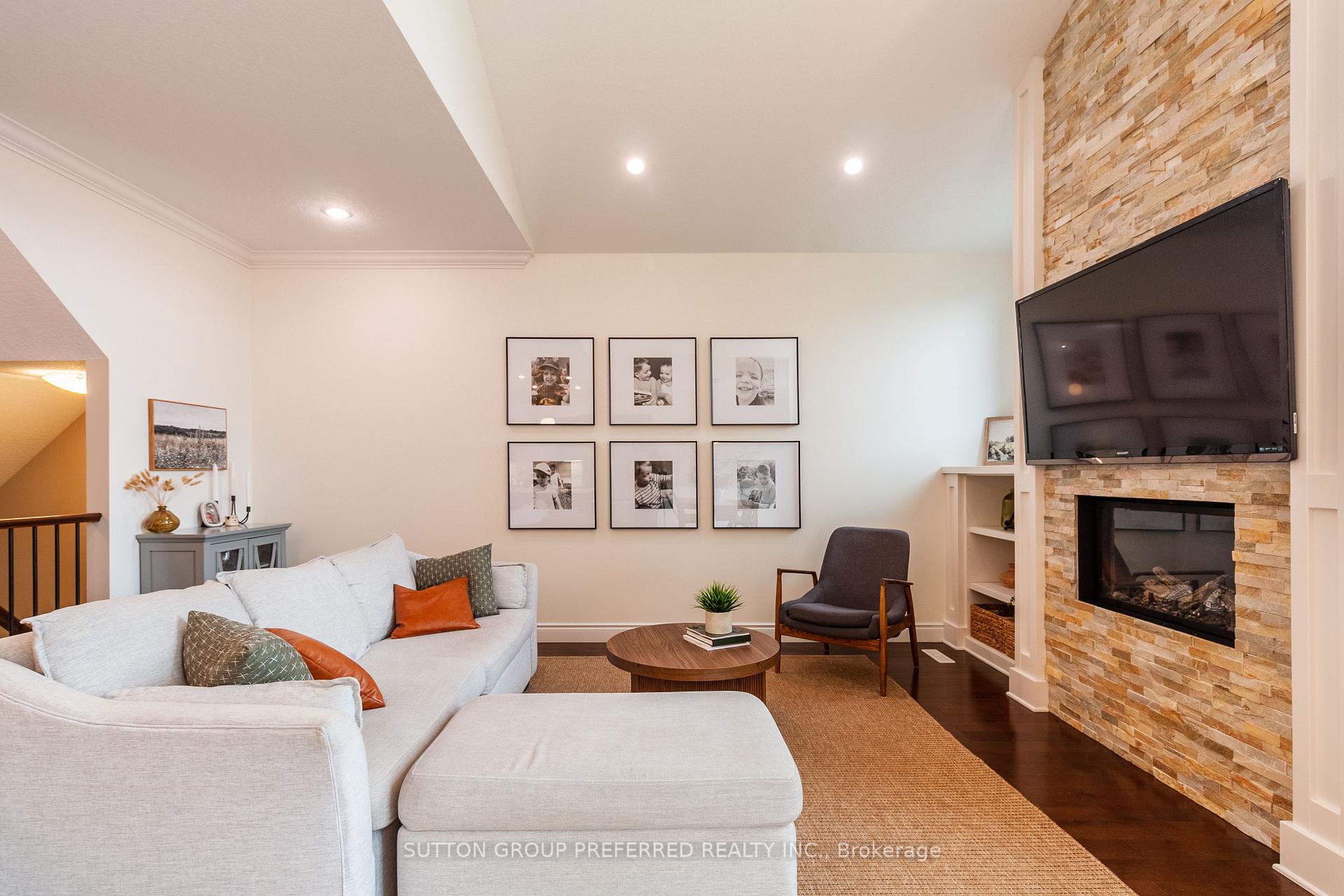 Photo 13 of 6685 Navin Crescent, London, South V — HOMEH