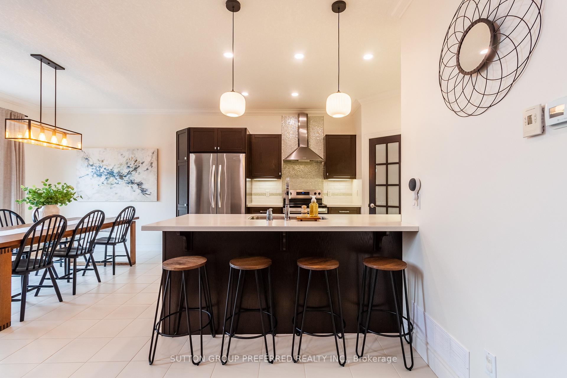 Photo 17 of 6685 Navin Crescent, London, South V — HOMEH
