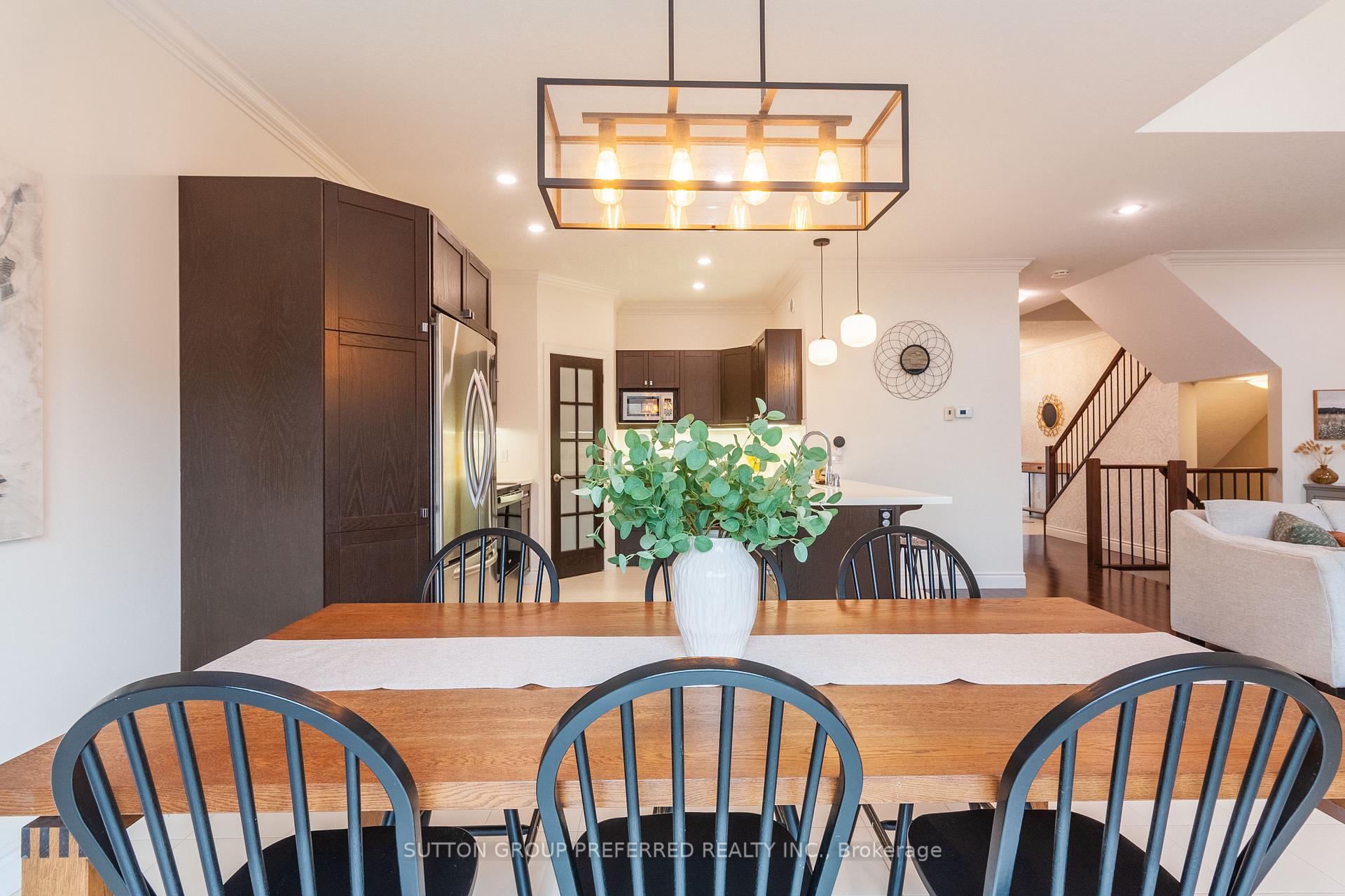 Photo 25 of 6685 Navin Crescent, London, South V — HOMEH