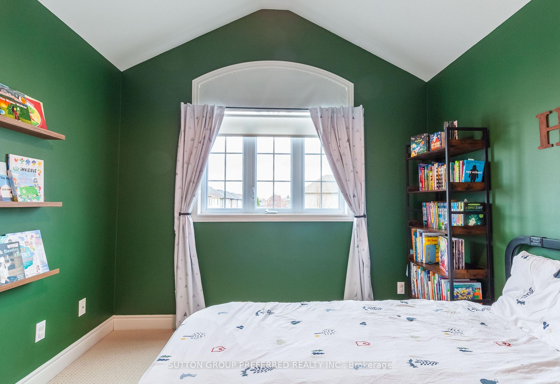 Photo 33 of 6685 Navin Crescent, London, South V — HOMEH