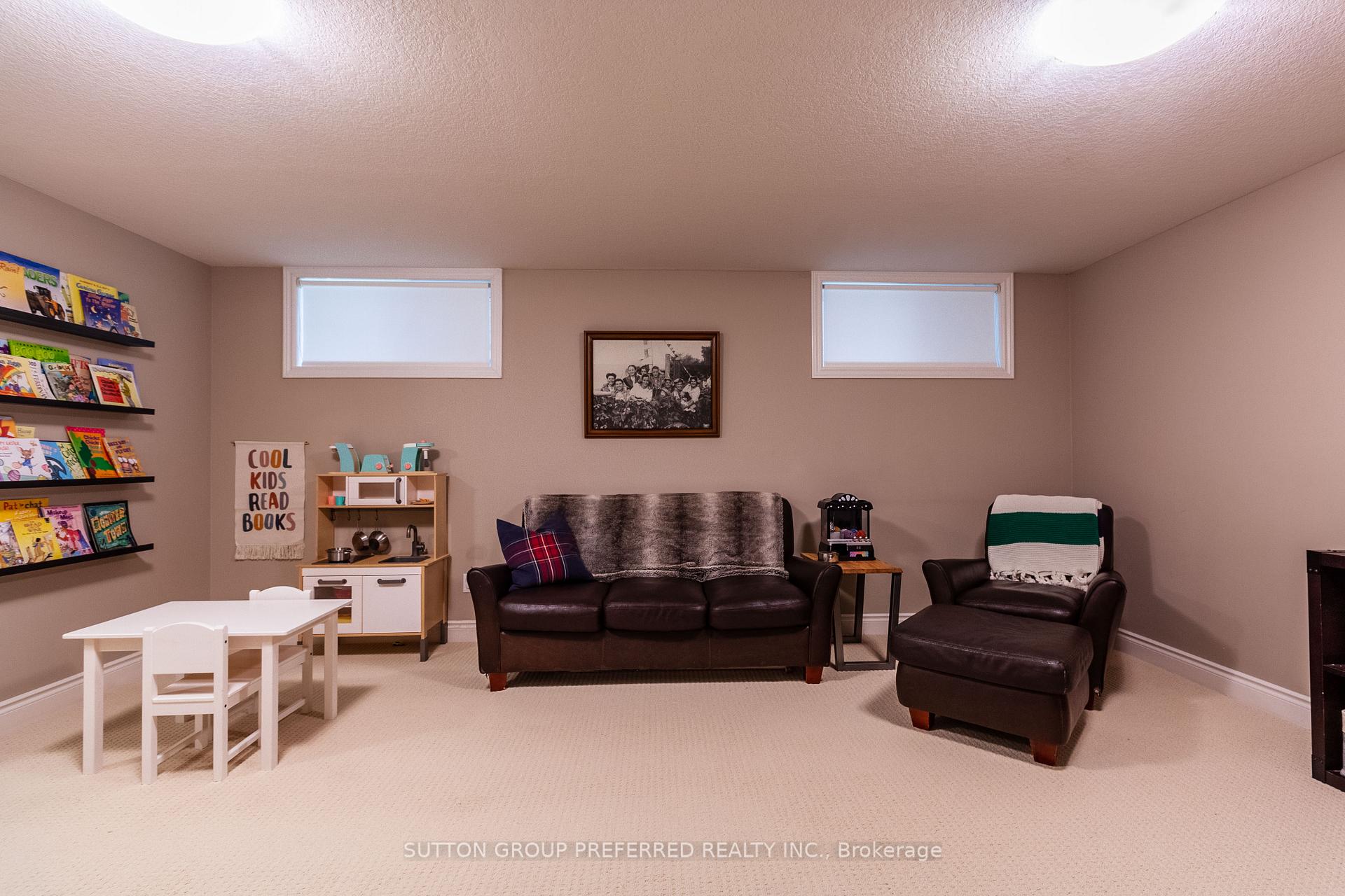 Photo 42 of 6685 Navin Crescent, London, South V — HOMEH