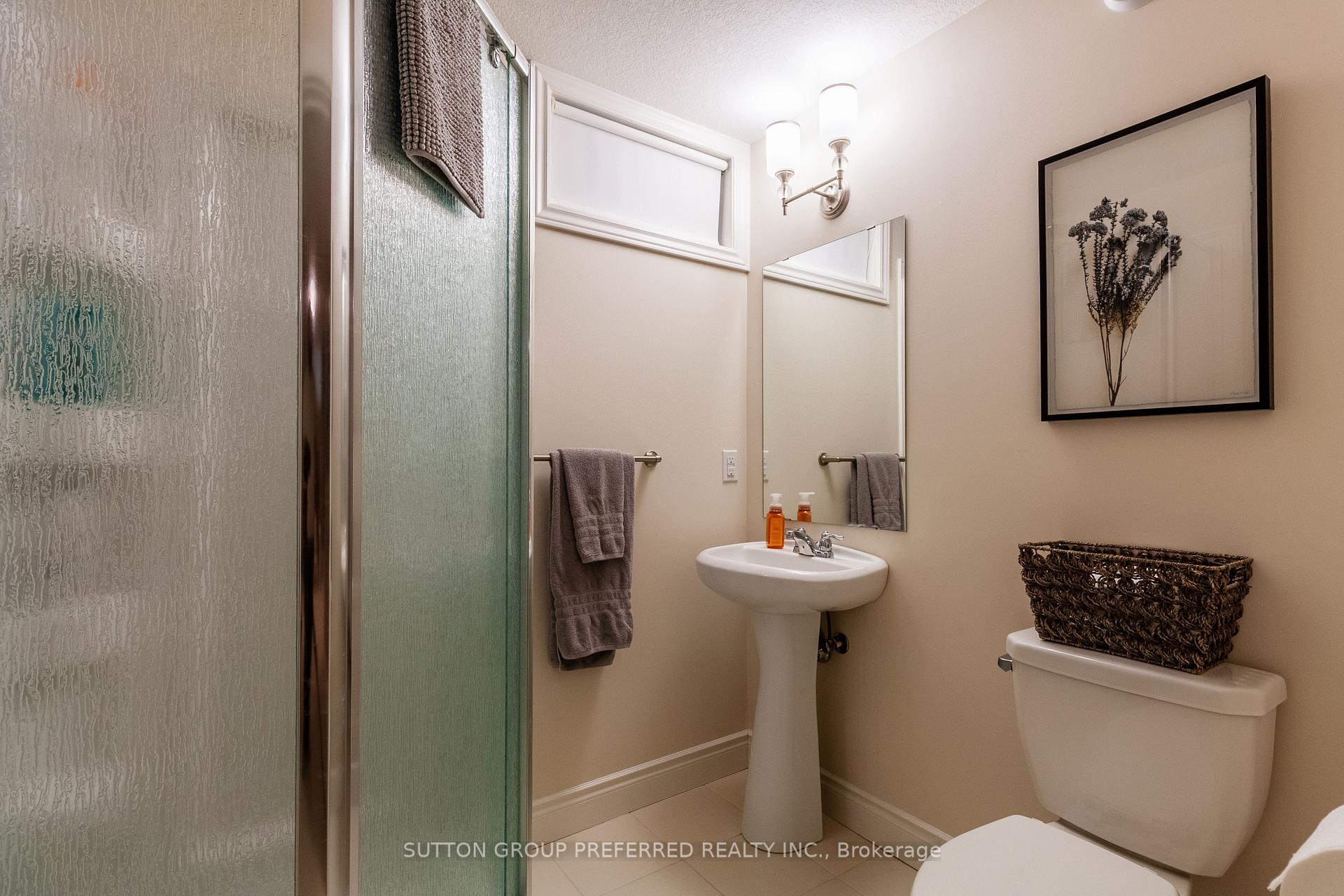 Photo 45 of 6685 Navin Crescent, London, South V — HOMEH