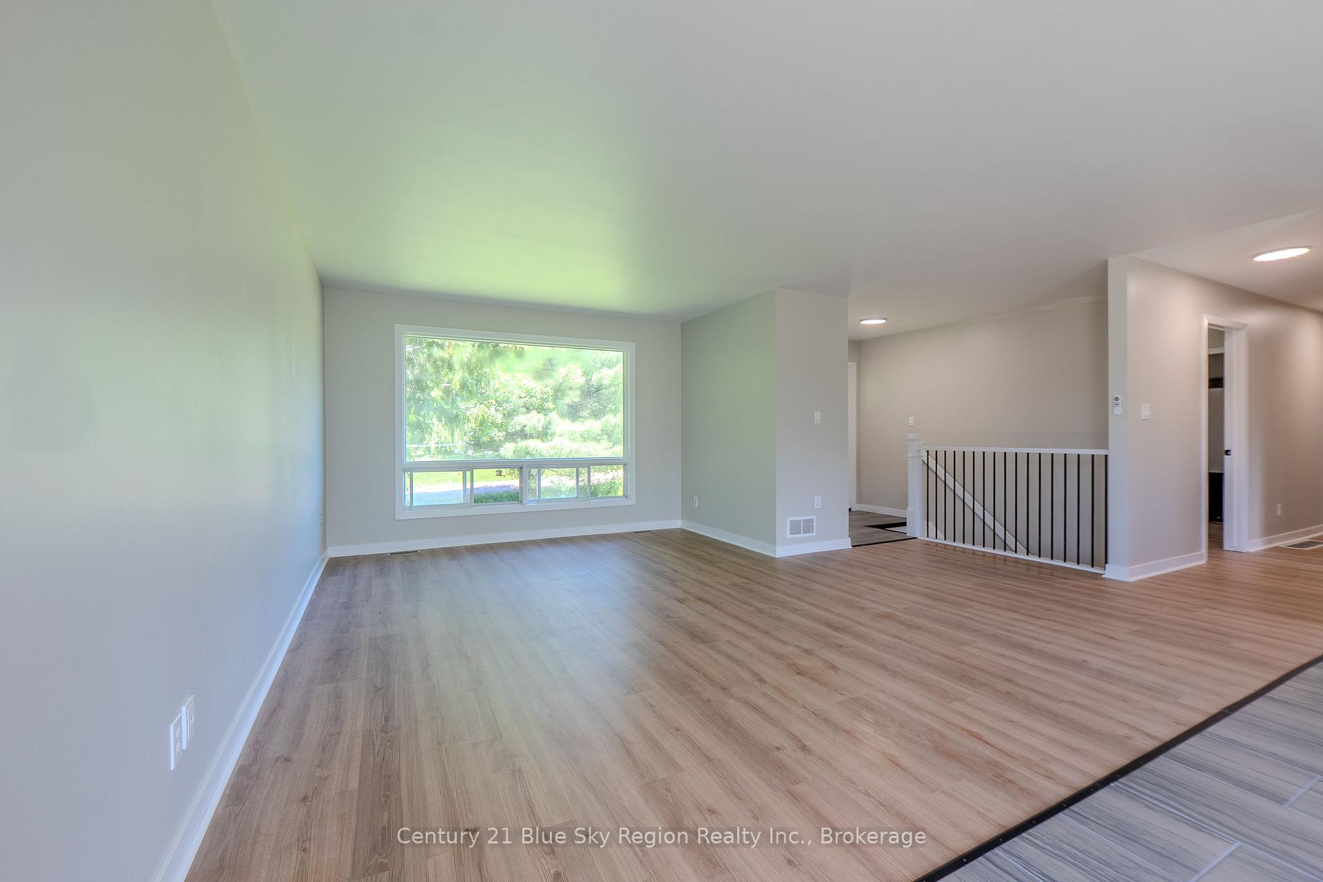 Photo 10 of 418 Laurier Street, Bonfield — HOMEH