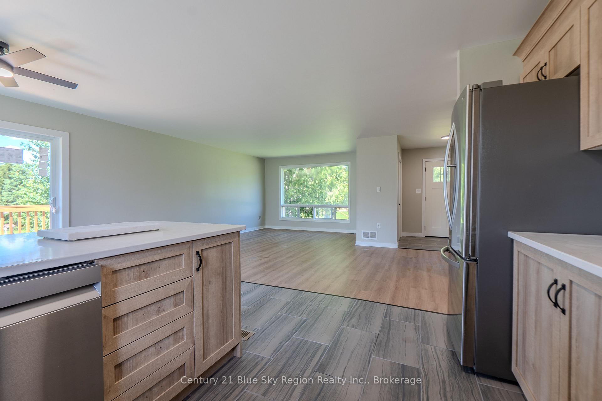 Photo 17 of 418 Laurier Street, Bonfield — HOMEH