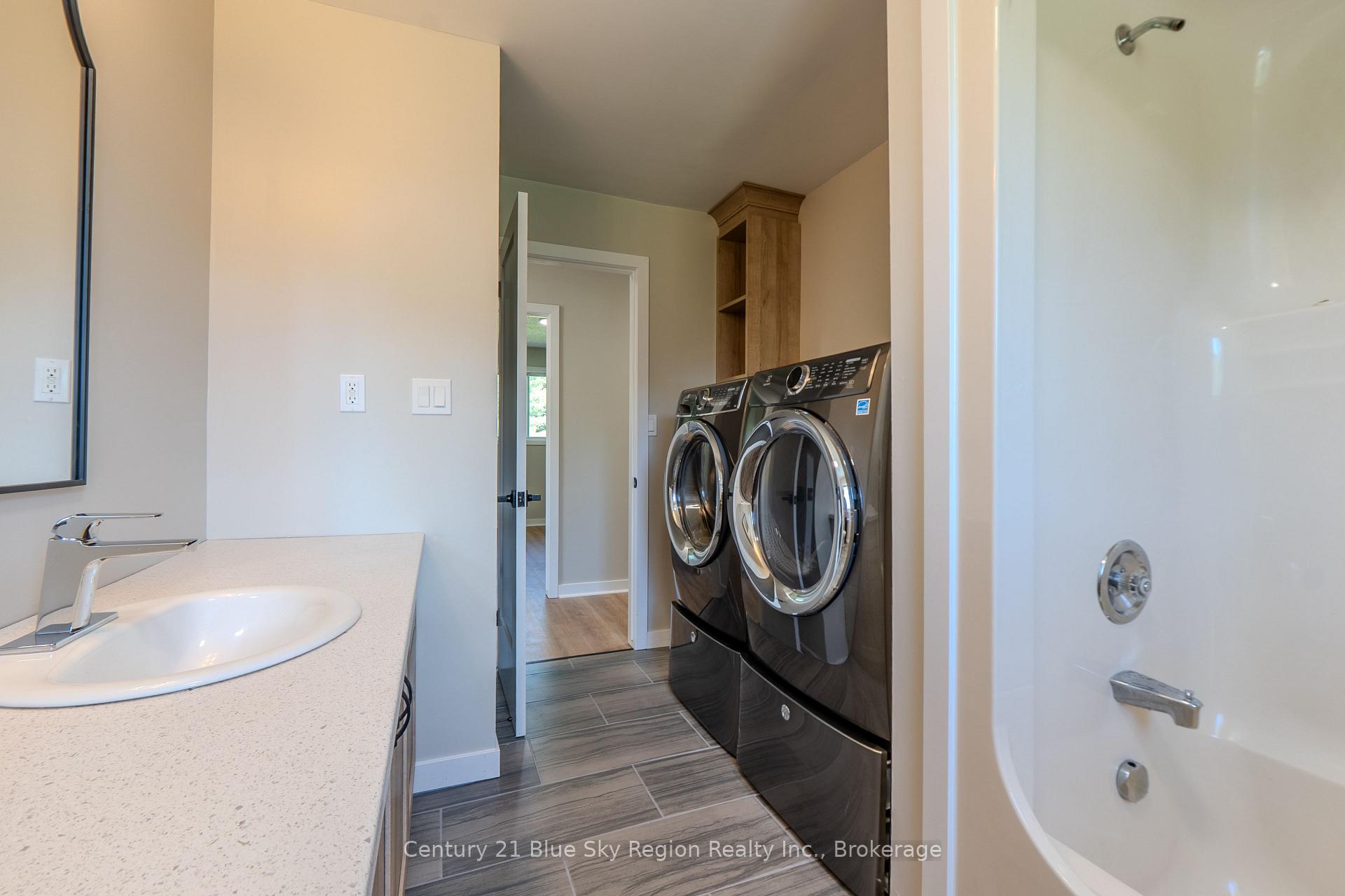 Photo 21 of 418 Laurier Street, Bonfield — HOMEH