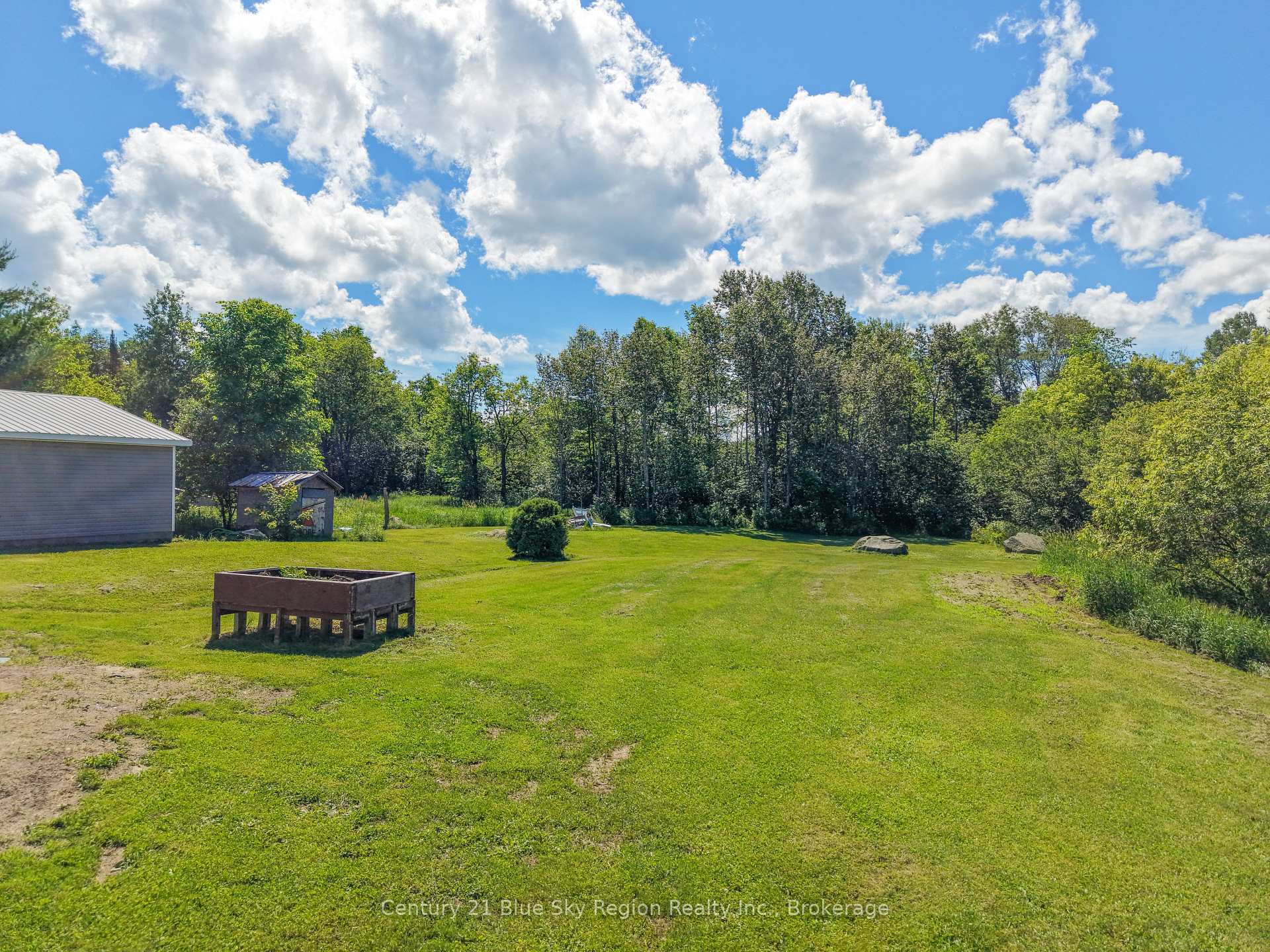 Photo 50 of 418 Laurier Street, Bonfield — HOMEH