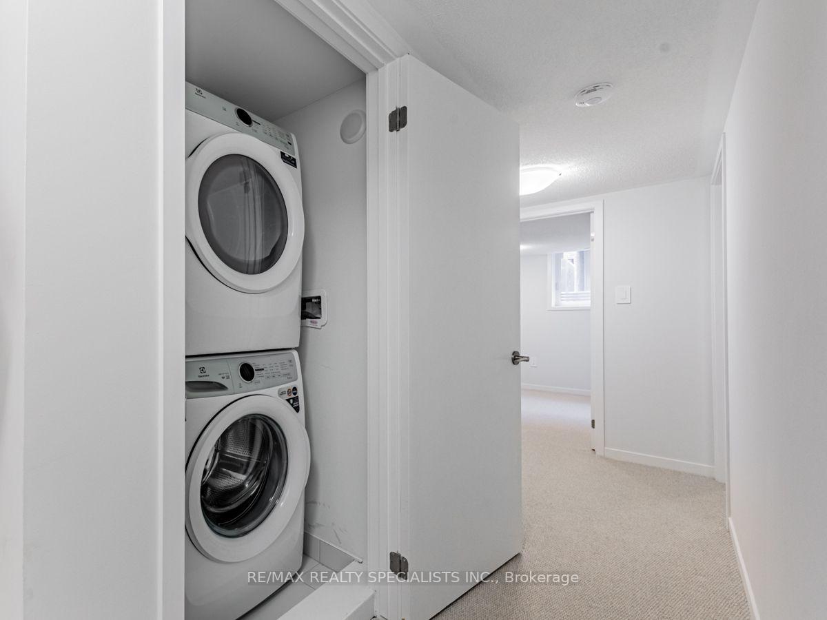 Photo 17 of Unit 77, 39 Honeycrisp Crescent, Vaughan, Vaughan Corporate Centre — HOMEH