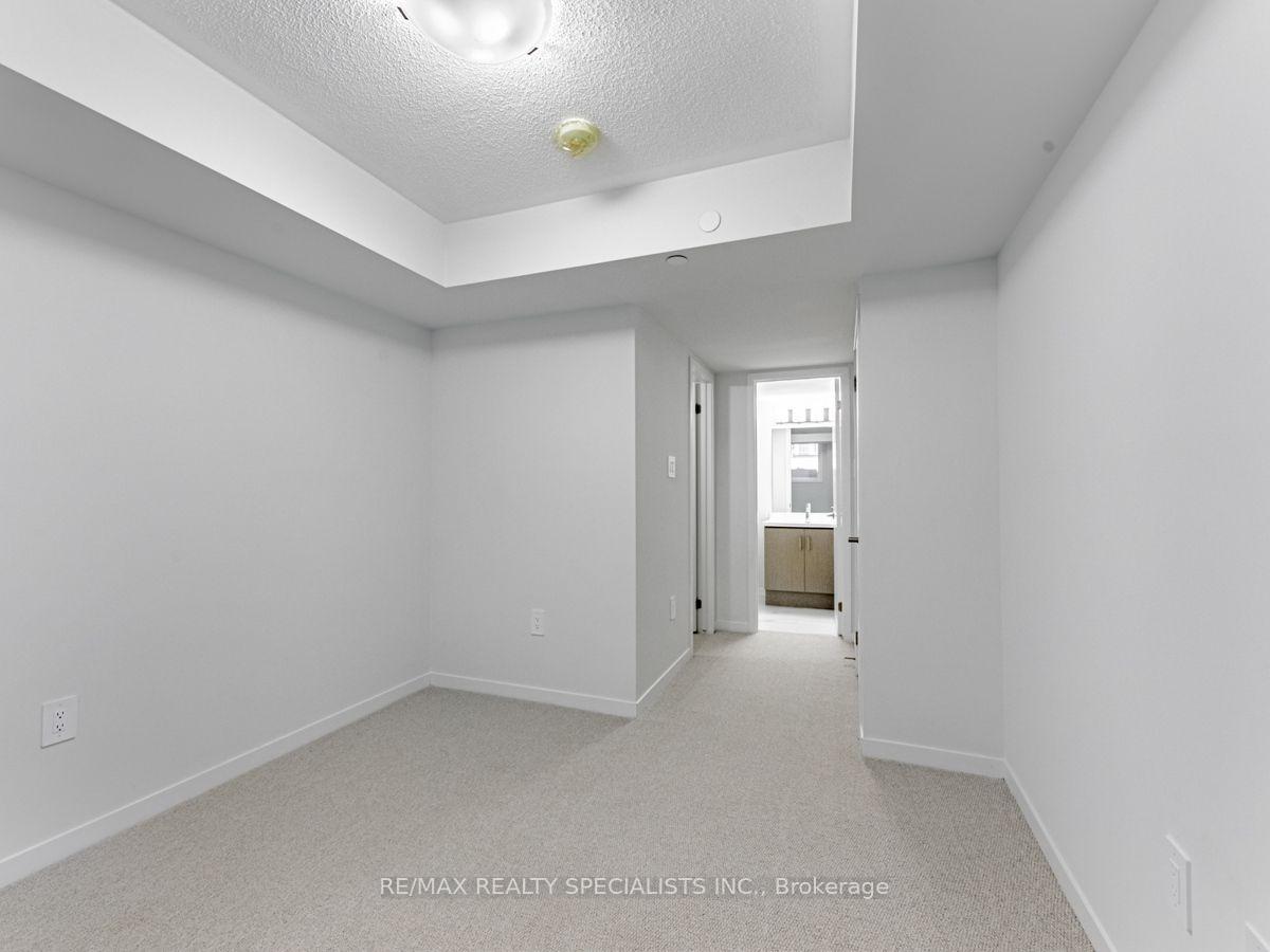 Photo 22 of Unit 77, 39 Honeycrisp Crescent, Vaughan, Vaughan Corporate Centre — HOMEH