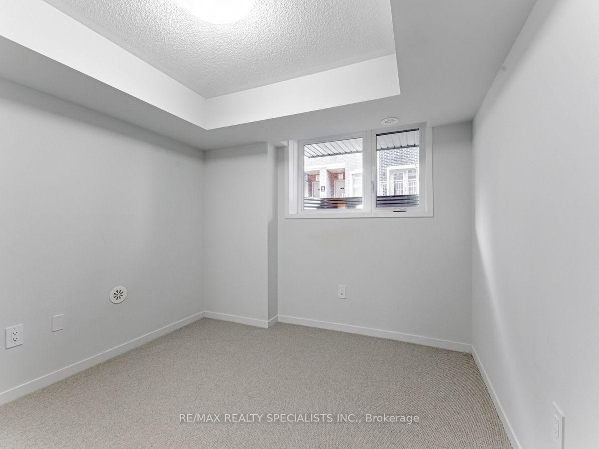 Photo 23 of Unit 77, 39 Honeycrisp Crescent, Vaughan, Vaughan Corporate Centre — HOMEH