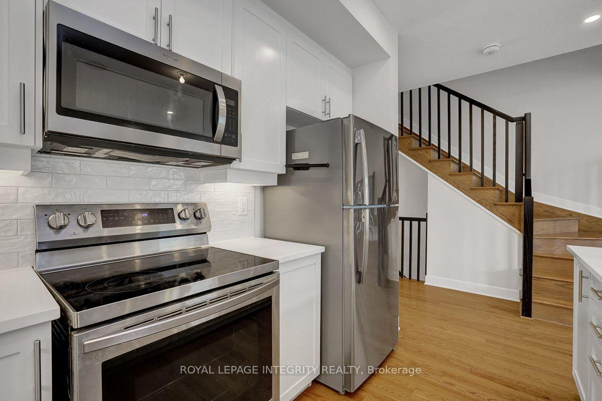Photo 18 of 813 Brian Good Avenue, Ottawa, Riverside South/Gloucester Glen — HOMEH