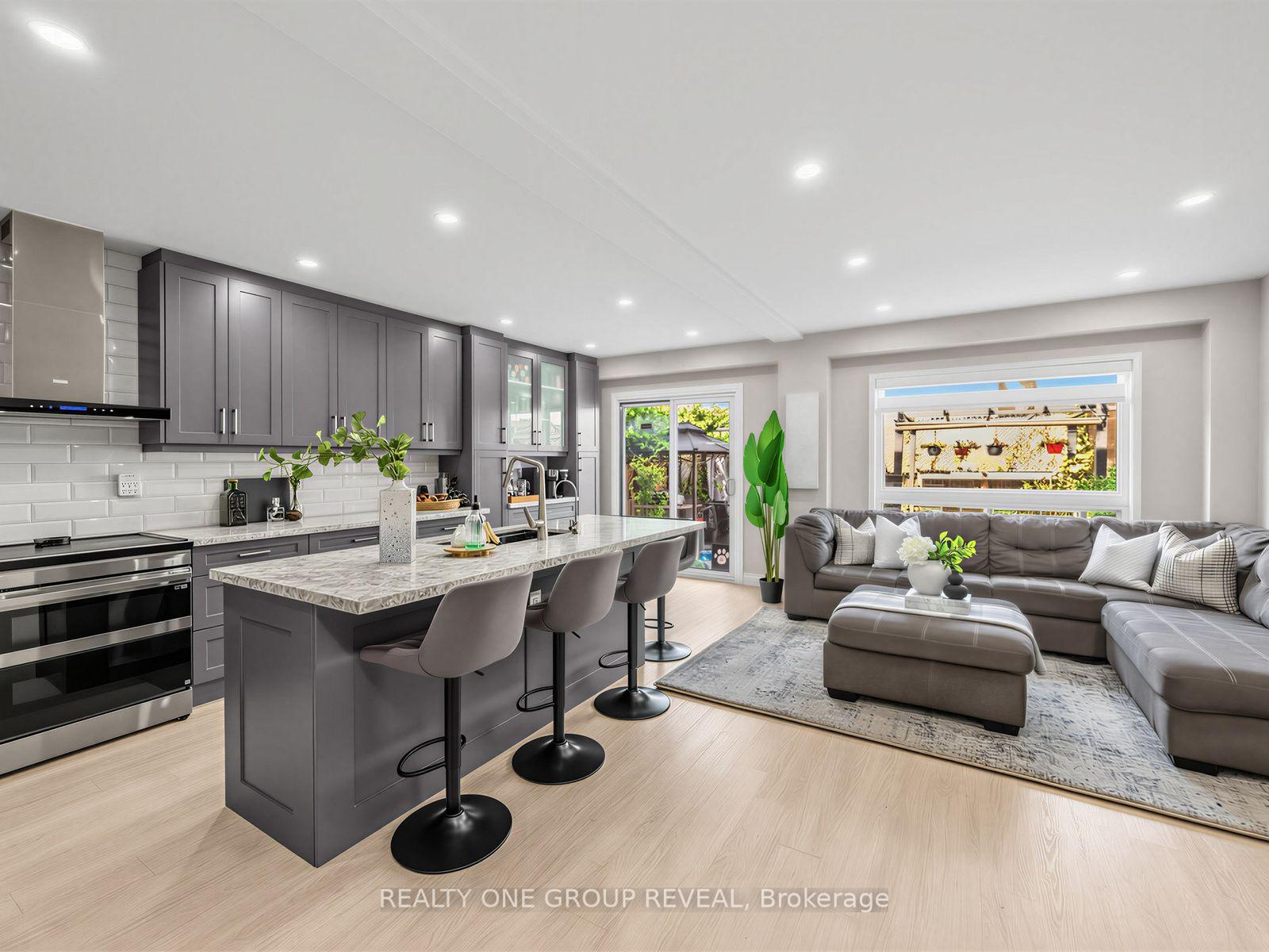 Photo 4 of 6122 Coxswain Crescent, Mississauga, East Credit — HOMEH