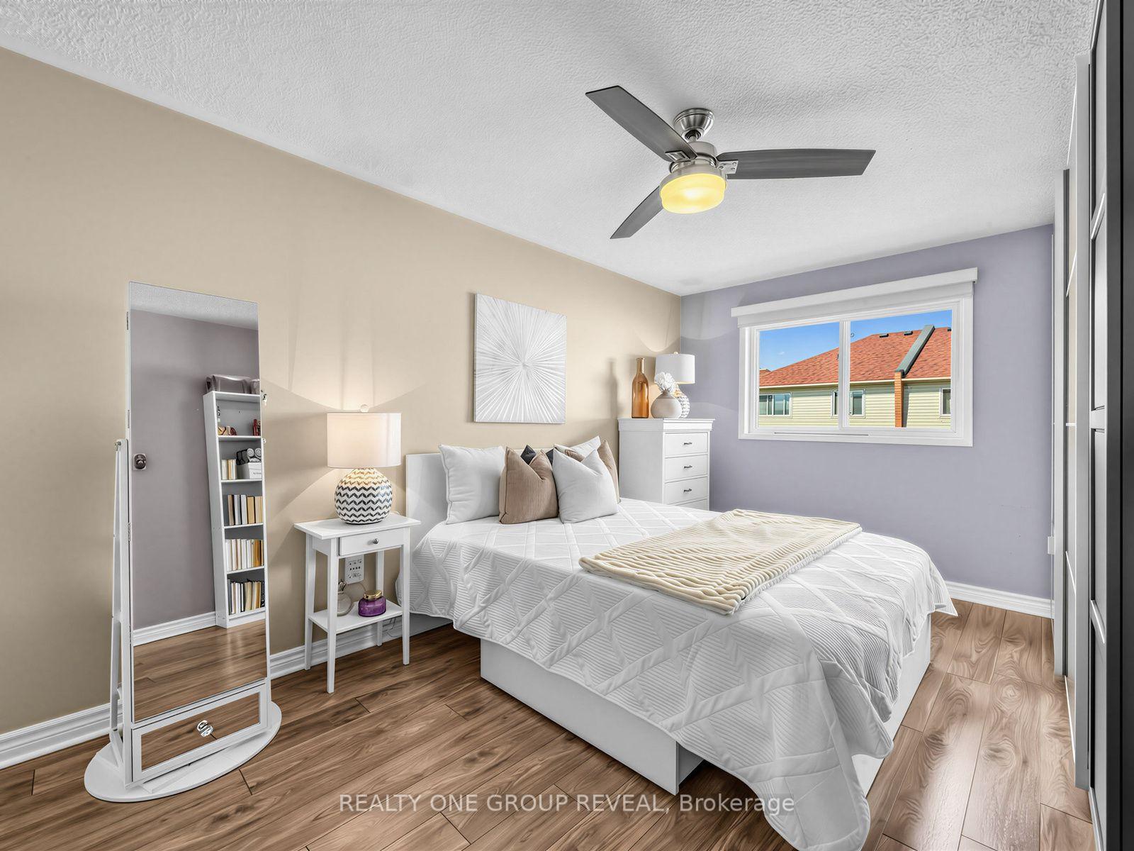 Photo 10 of 6122 Coxswain Crescent, Mississauga, East Credit — HOMEH