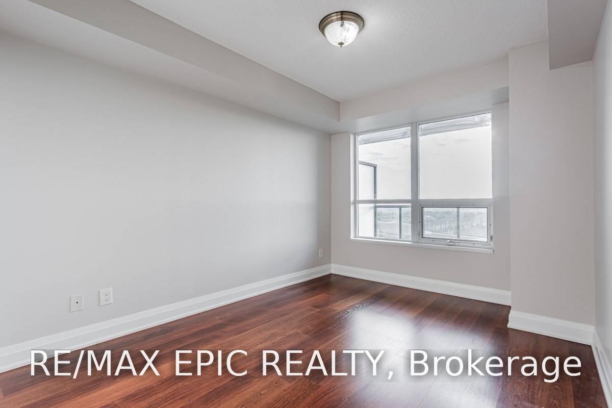 Photo 6 of Unit 810, 30 North Park Road, Vaughan, Beverley Glen — HOMEH
