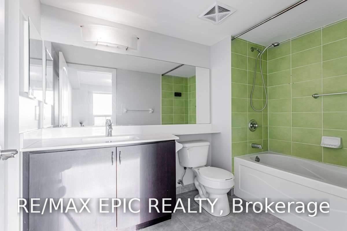 Photo 8 of Unit 810, 30 North Park Road, Vaughan, Beverley Glen — HOMEH