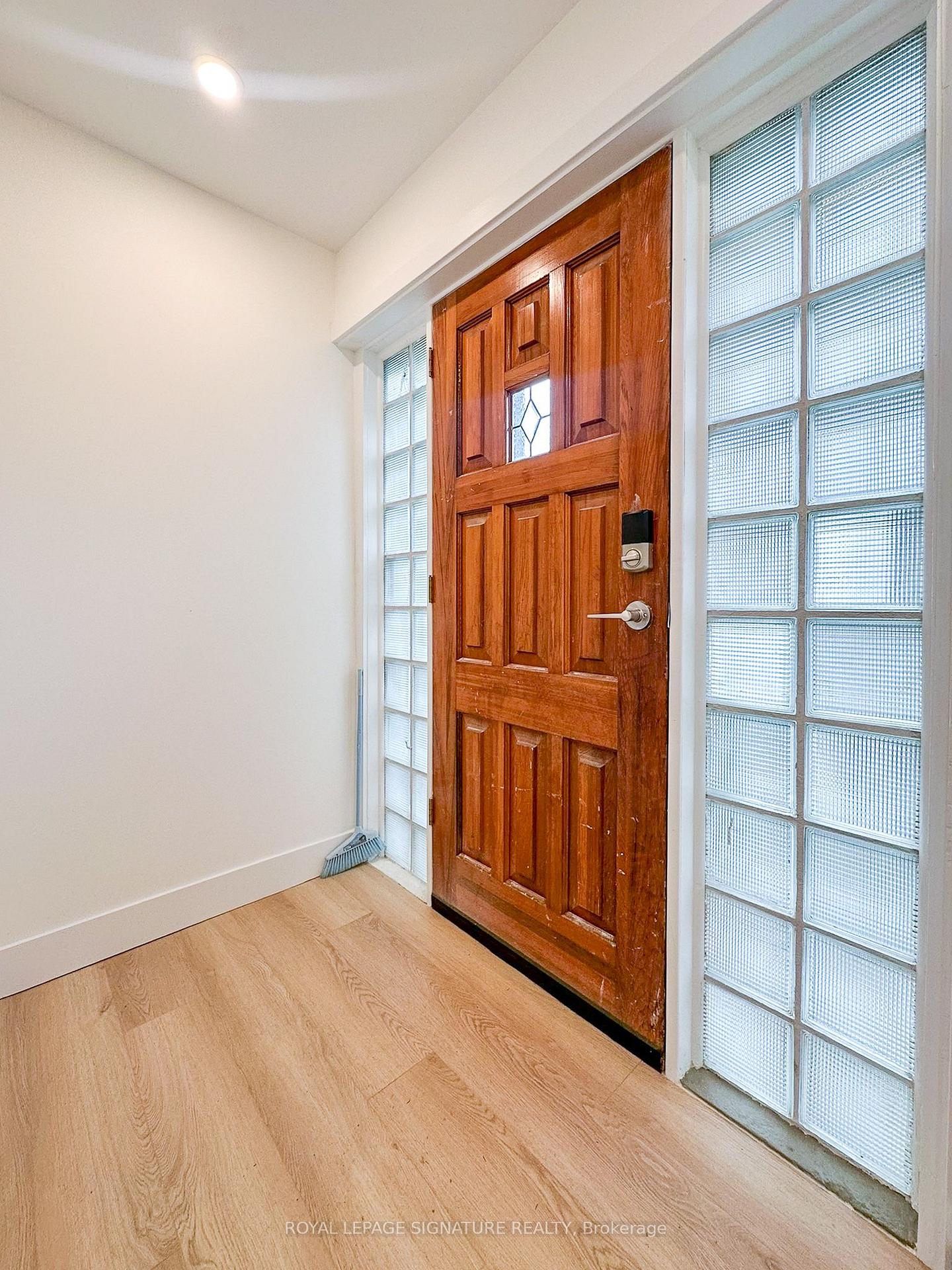 Photo 10 of Unit A122, 27 Millen Avenue, Hamilton, Centremount — HOMEH