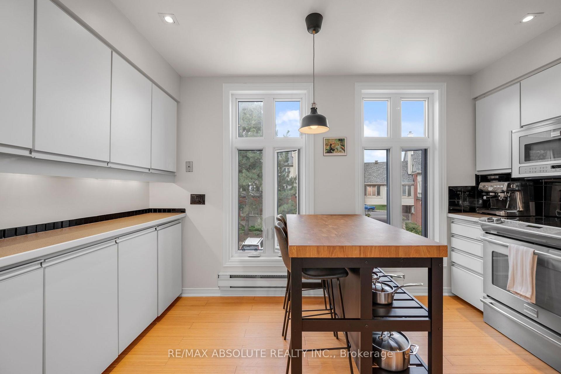 Photo 22 of Unit 16, 20 Charlevoix Street, Ottawa, Vanier — HOMEH