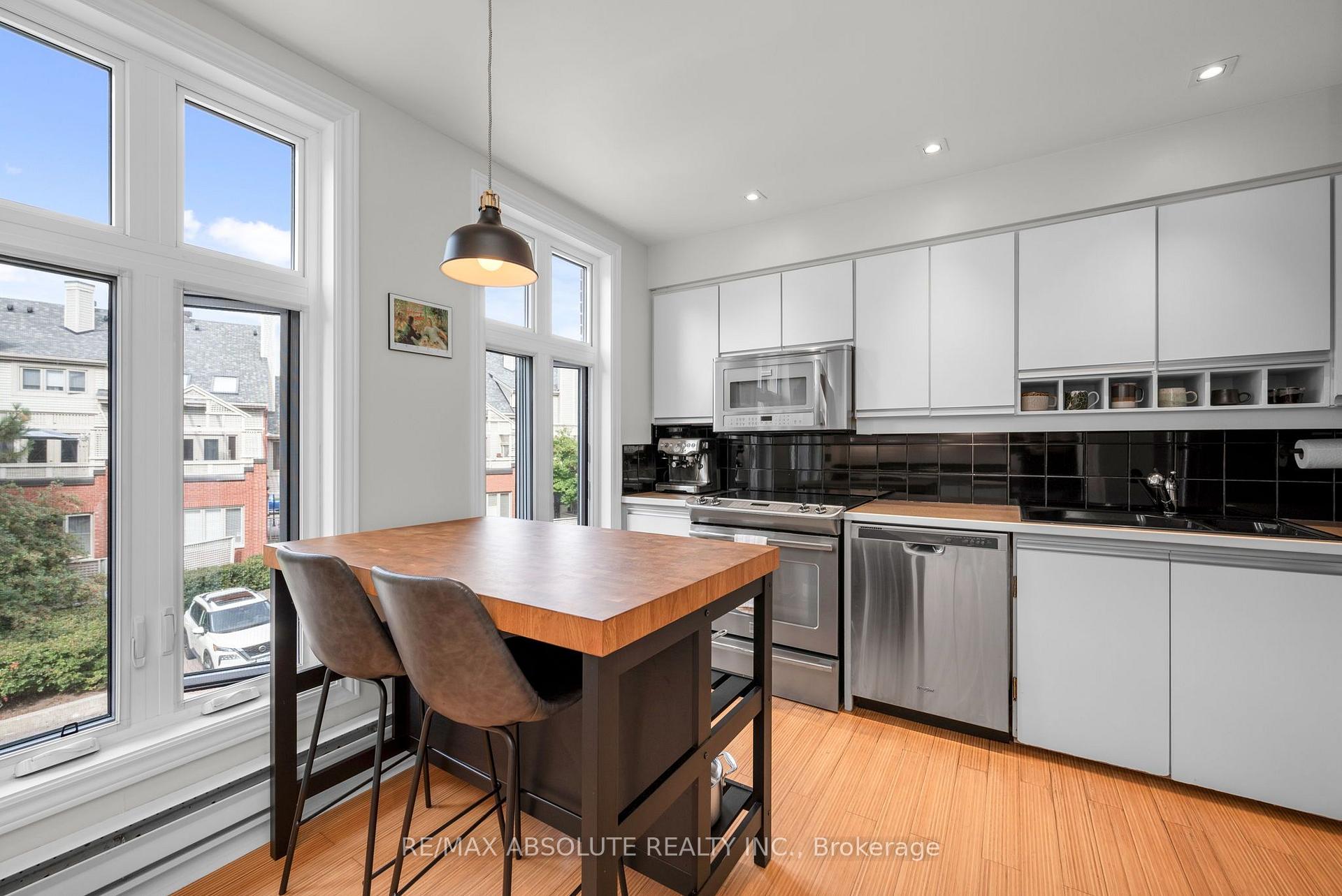 Photo 25 of Unit 16, 20 Charlevoix Street, Ottawa, Vanier — HOMEH