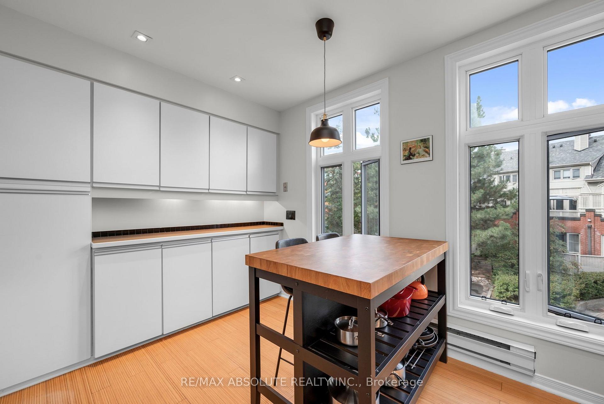 Photo 27 of Unit 16, 20 Charlevoix Street, Ottawa, Vanier — HOMEH