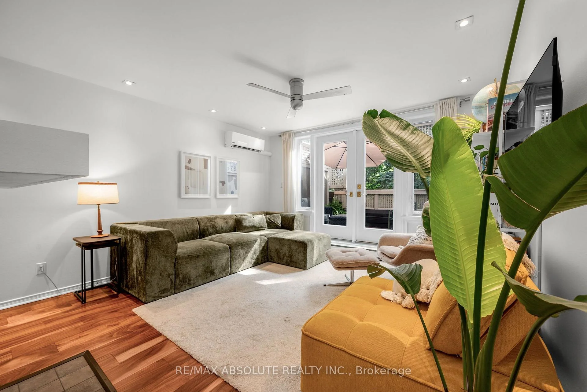 Photo 19 of Unit 16, 20 Charlevoix Street, Ottawa, Vanier — HOMEH