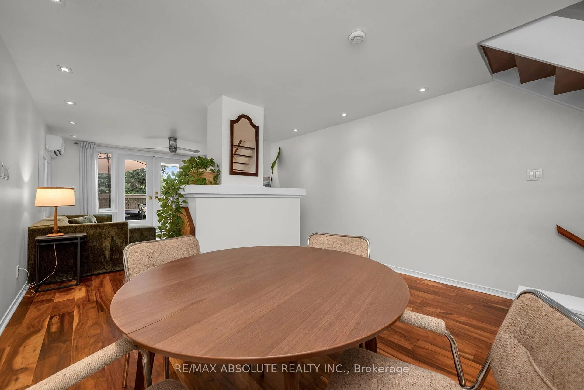 Photo 46 of Unit 16, 20 Charlevoix Street, Ottawa, Vanier — HOMEH