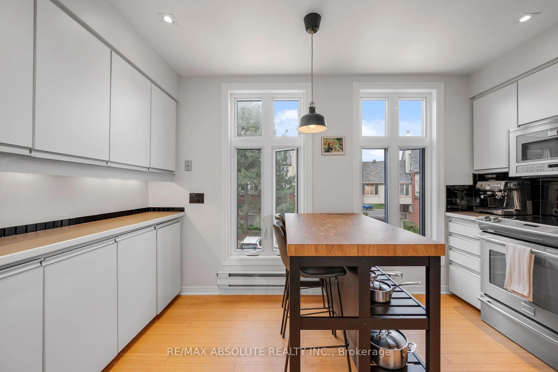 Photo 49 of Unit 16, 20 Charlevoix Street, Ottawa, Vanier — HOMEH