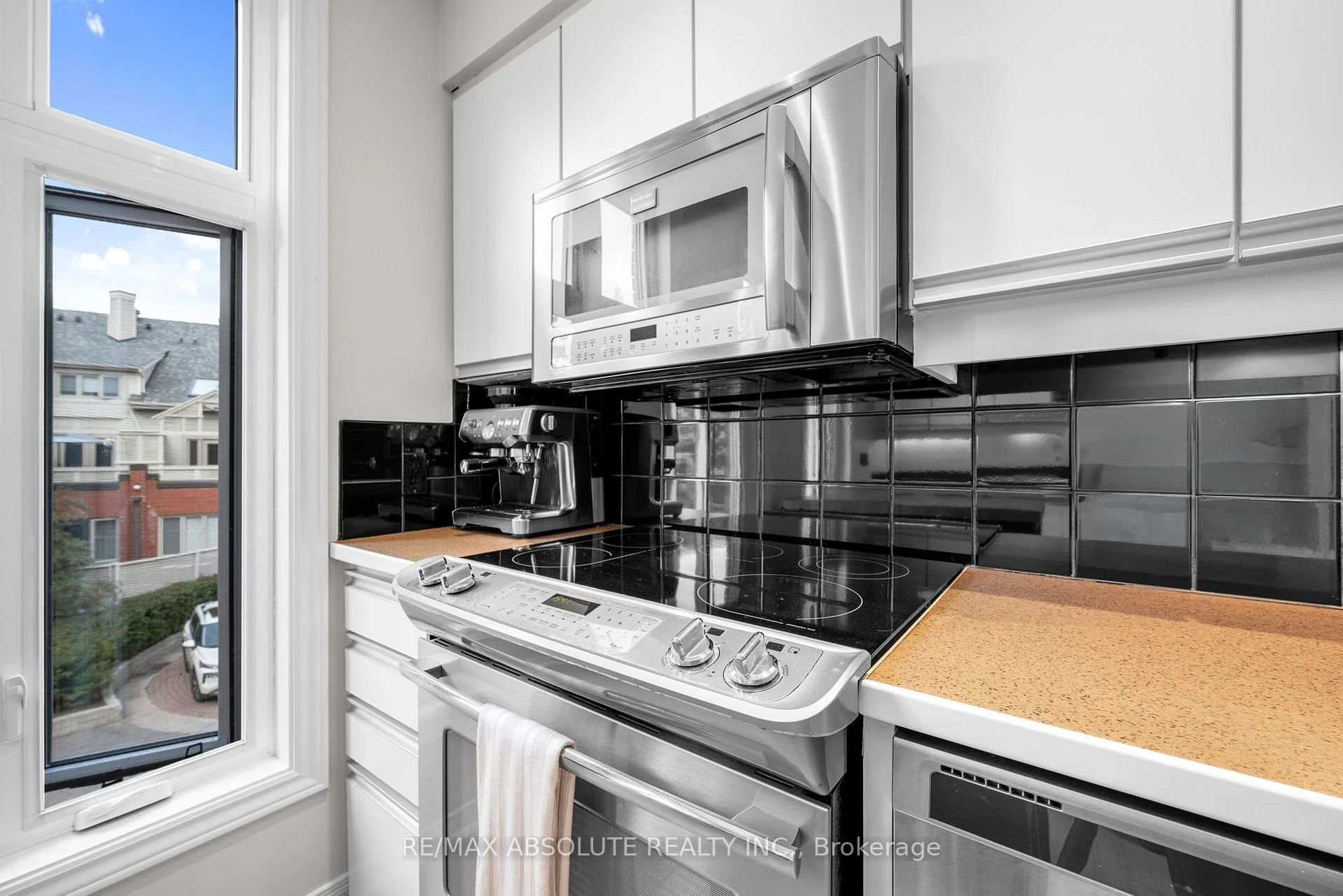 Photo 58 of Unit 16, 20 Charlevoix Street, Ottawa, Vanier — HOMEH