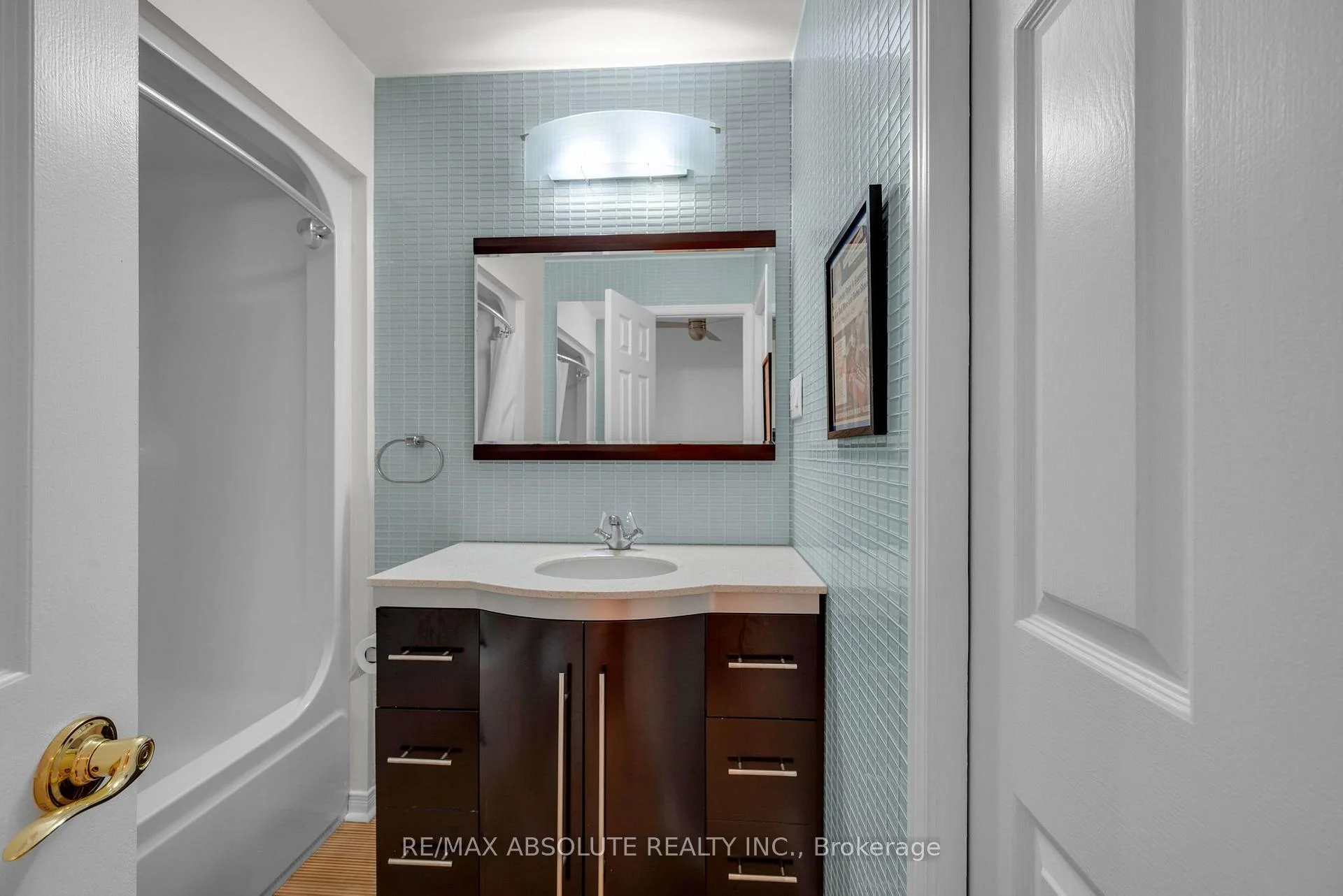 Photo 63 of Unit 16, 20 Charlevoix Street, Ottawa, Vanier — HOMEH