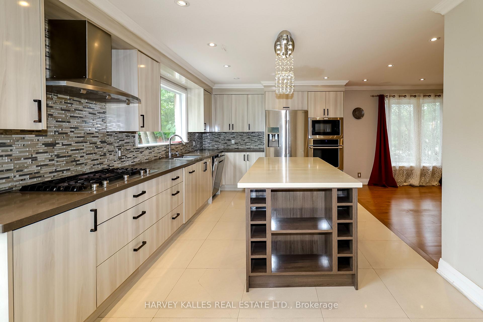 Photo 4 of 54 Aileen Road, Markham, Aileen-Willowbrook — HOMEH