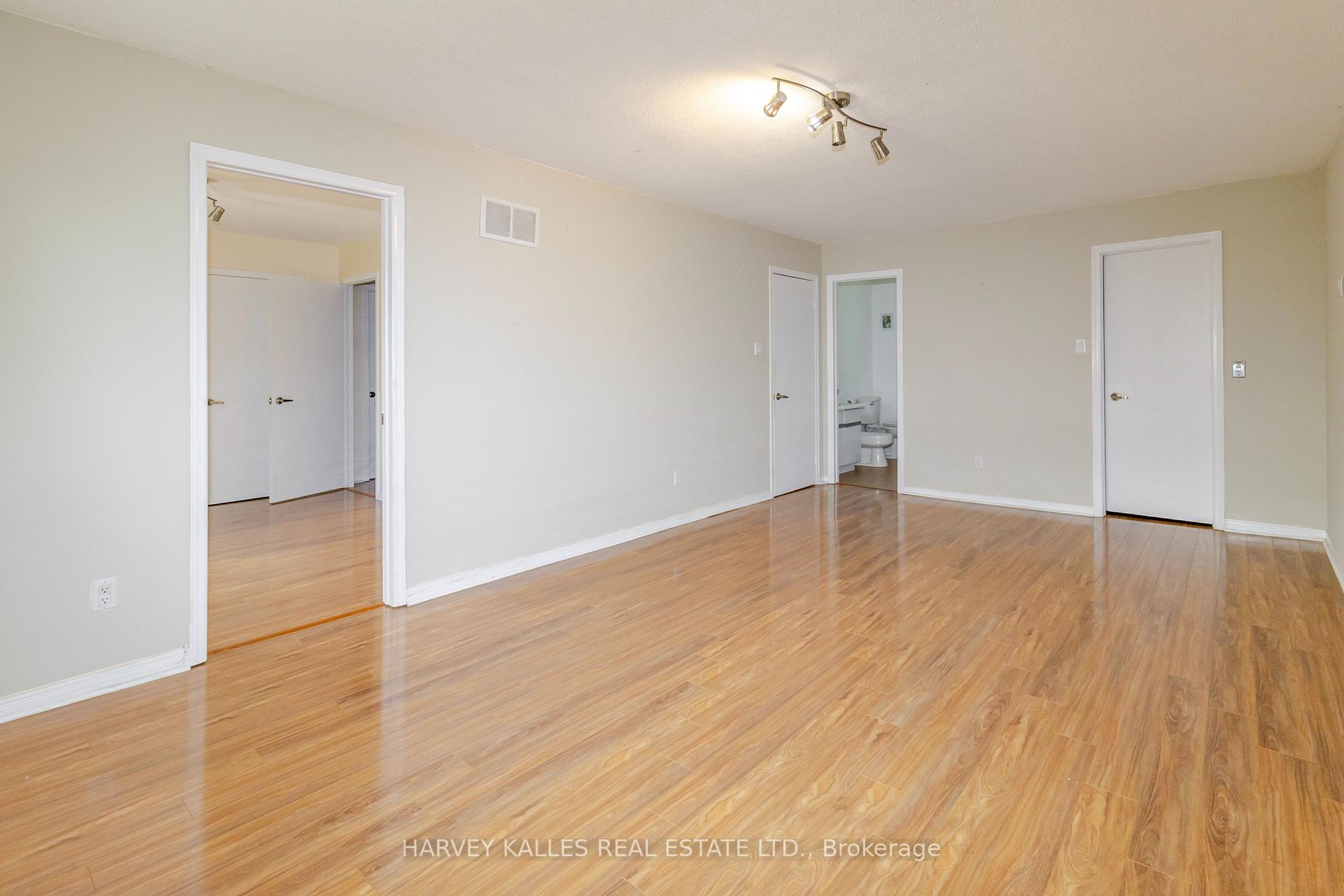 Photo 14 of 54 Aileen Road, Markham, Aileen-Willowbrook — HOMEH