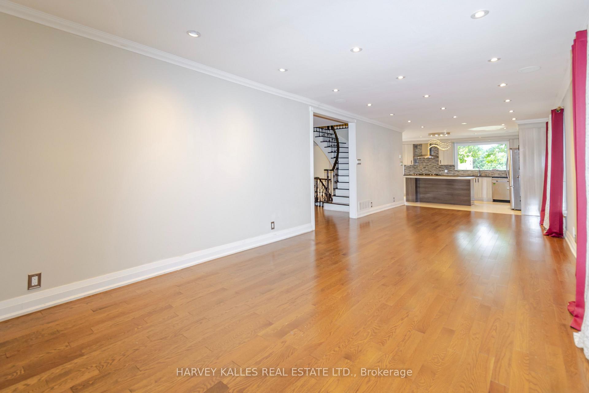Photo 19 of 54 Aileen Road, Markham, Aileen-Willowbrook — HOMEH