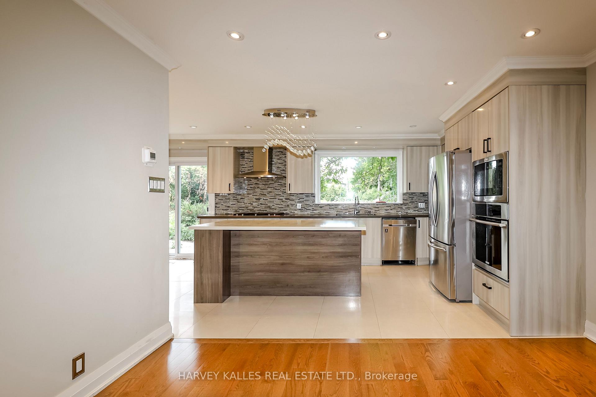 Photo 20 of 54 Aileen Road, Markham, Aileen-Willowbrook — HOMEH