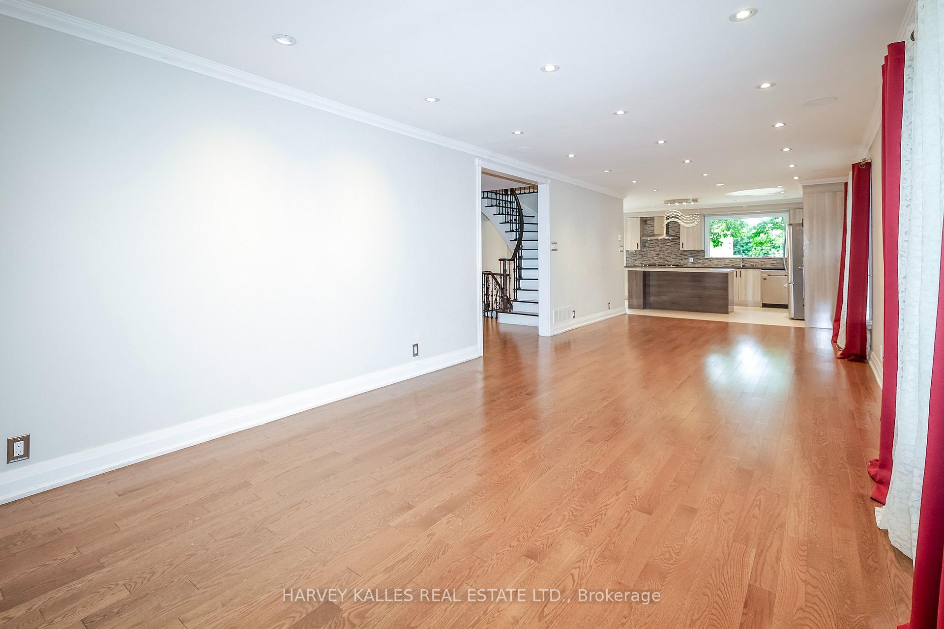 Photo 21 of 54 Aileen Road, Markham, Aileen-Willowbrook — HOMEH