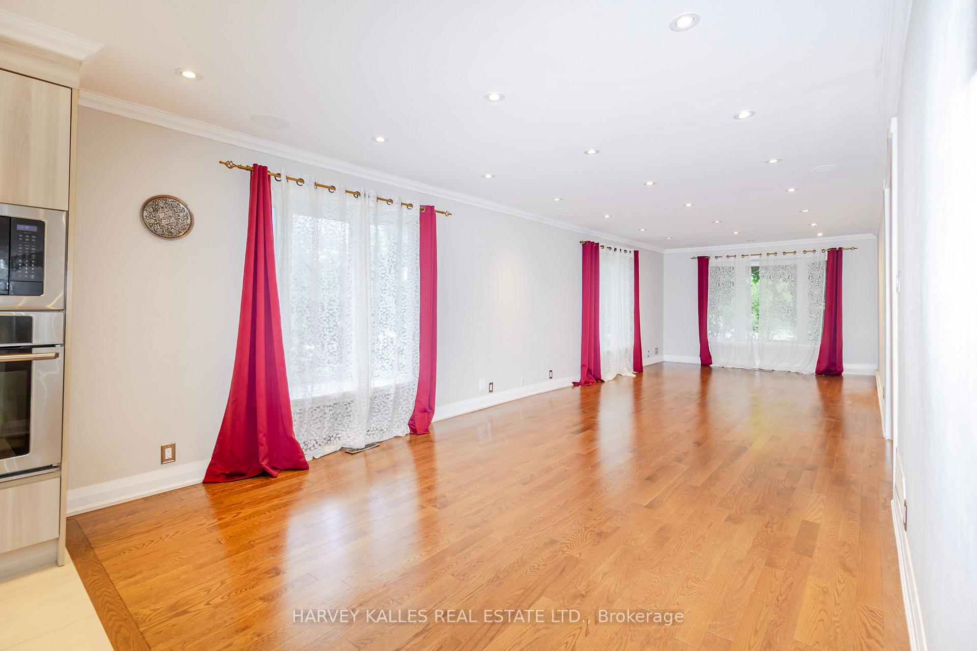 Photo 22 of 54 Aileen Road, Markham, Aileen-Willowbrook — HOMEH