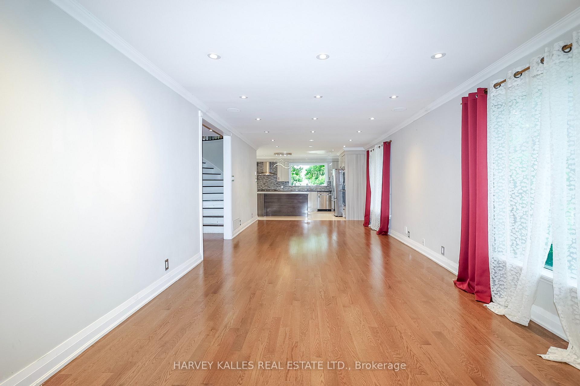 Photo 23 of 54 Aileen Road, Markham, Aileen-Willowbrook — HOMEH