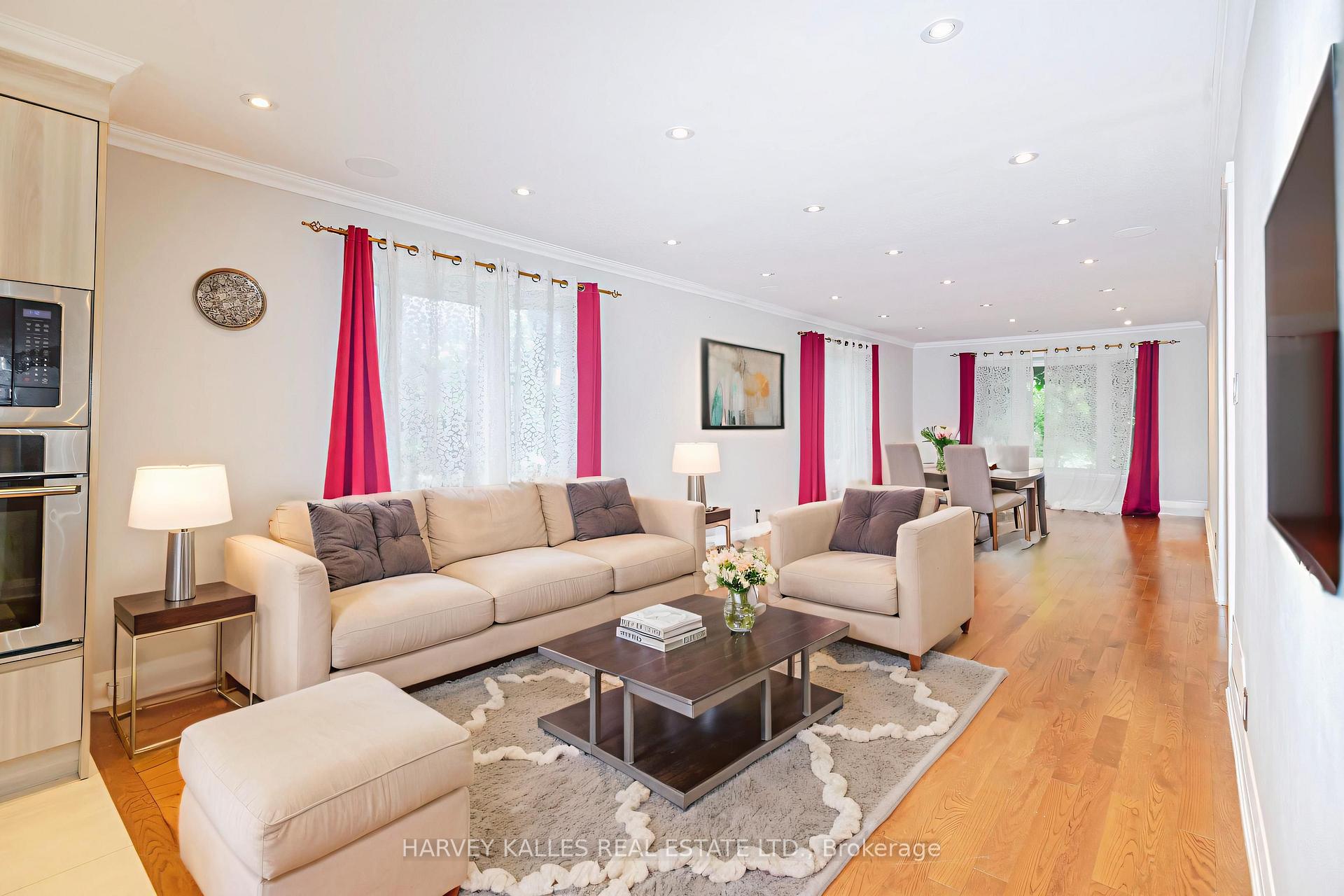 Photo 36 of 54 Aileen Road, Markham, Aileen-Willowbrook — HOMEH