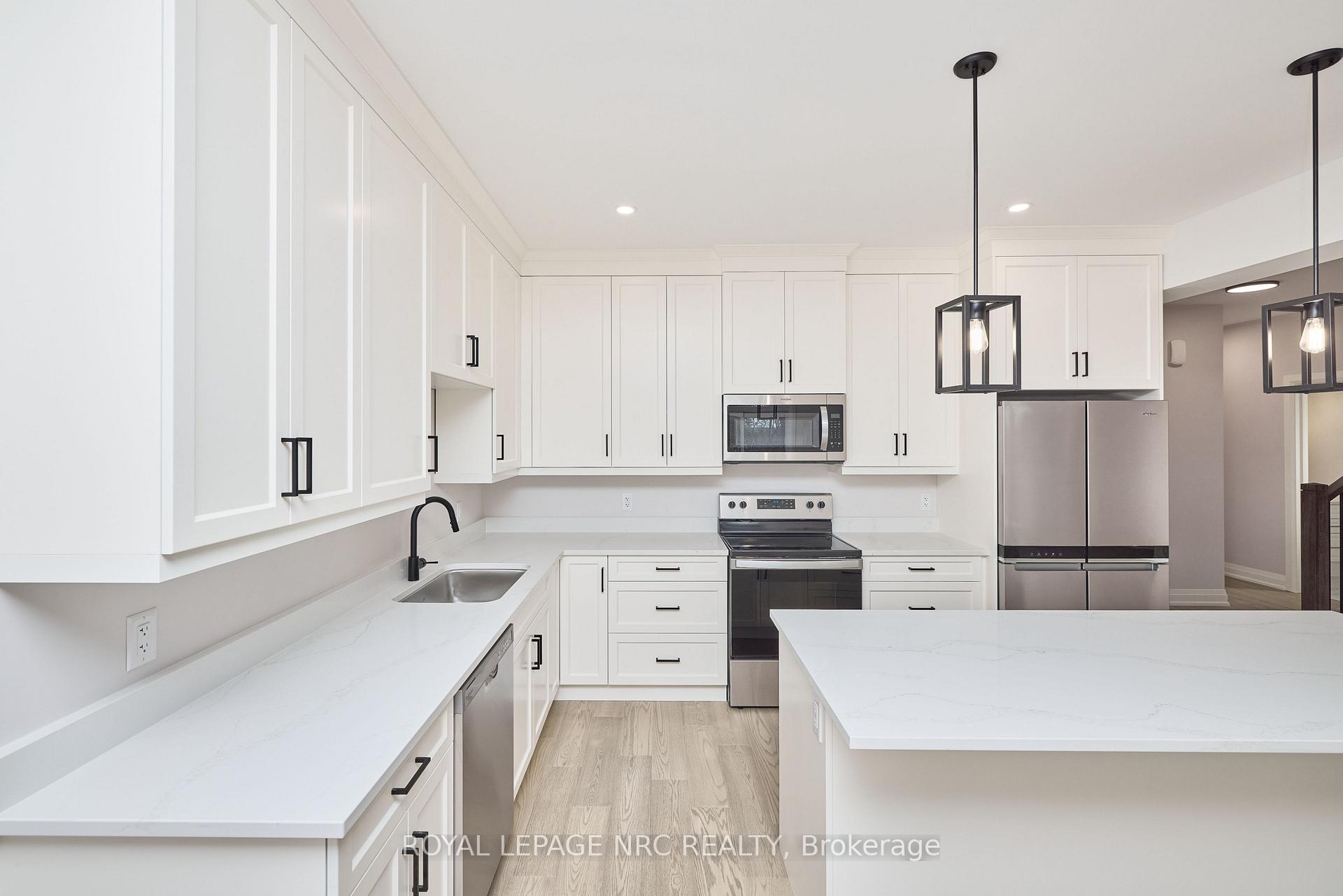 Photo 2 of 196 Hodgkins Avenue, Thorold, Allanburg/Thorold South — HOMEH