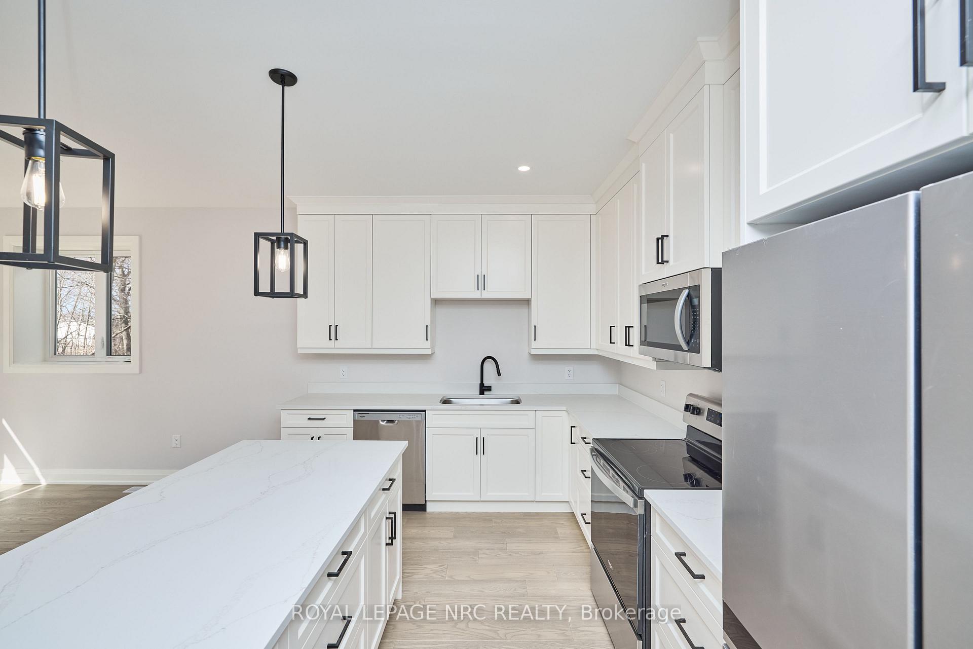 Photo 3 of 196 Hodgkins Avenue, Thorold, Allanburg/Thorold South — HOMEH